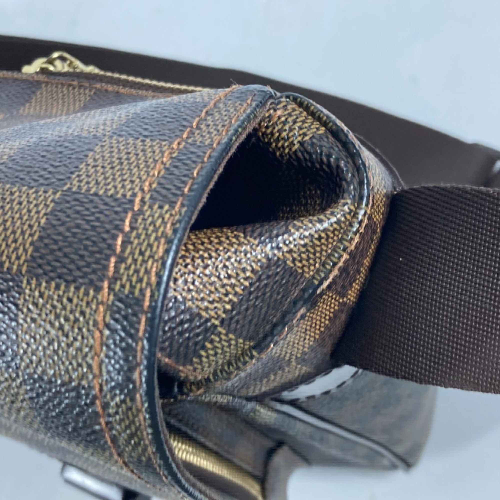 Louis Vuitton Brown Damier Canvas Messenger Bag Shoulder Bag (Pre-Owned)