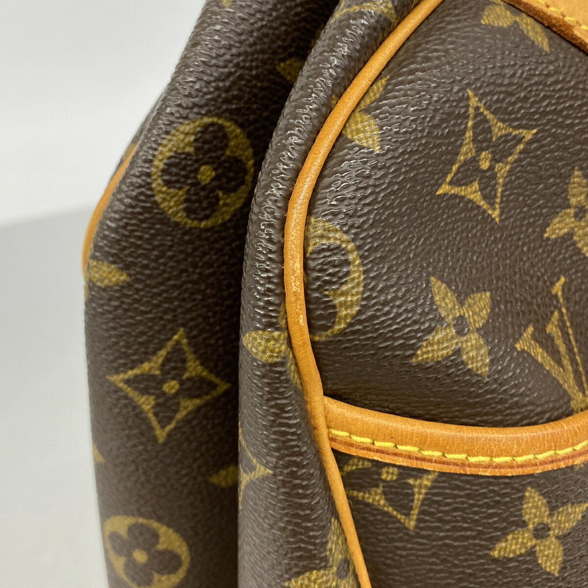 Louis Vuitton Brown Handbag (Pre-Owned)