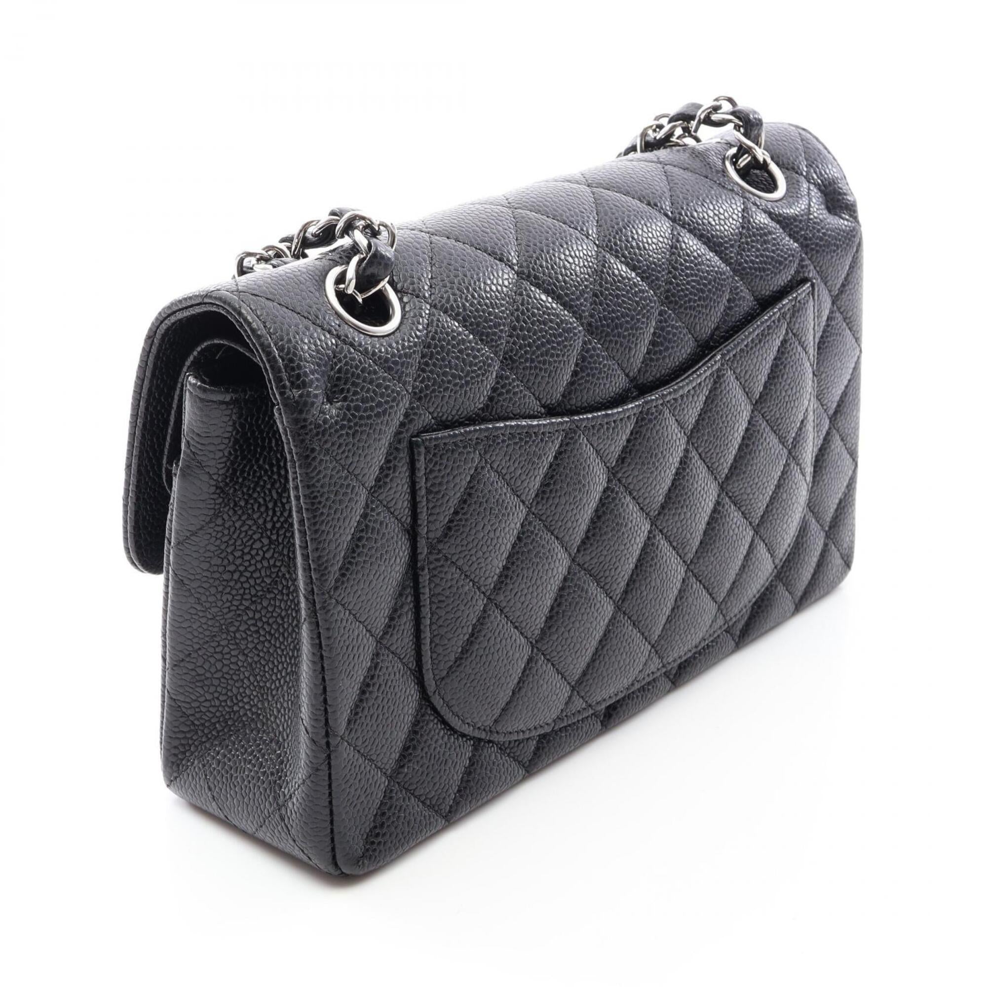 Chanel Black Grained Calfskin Handbag Shoulder Bag (Pre-Owned)