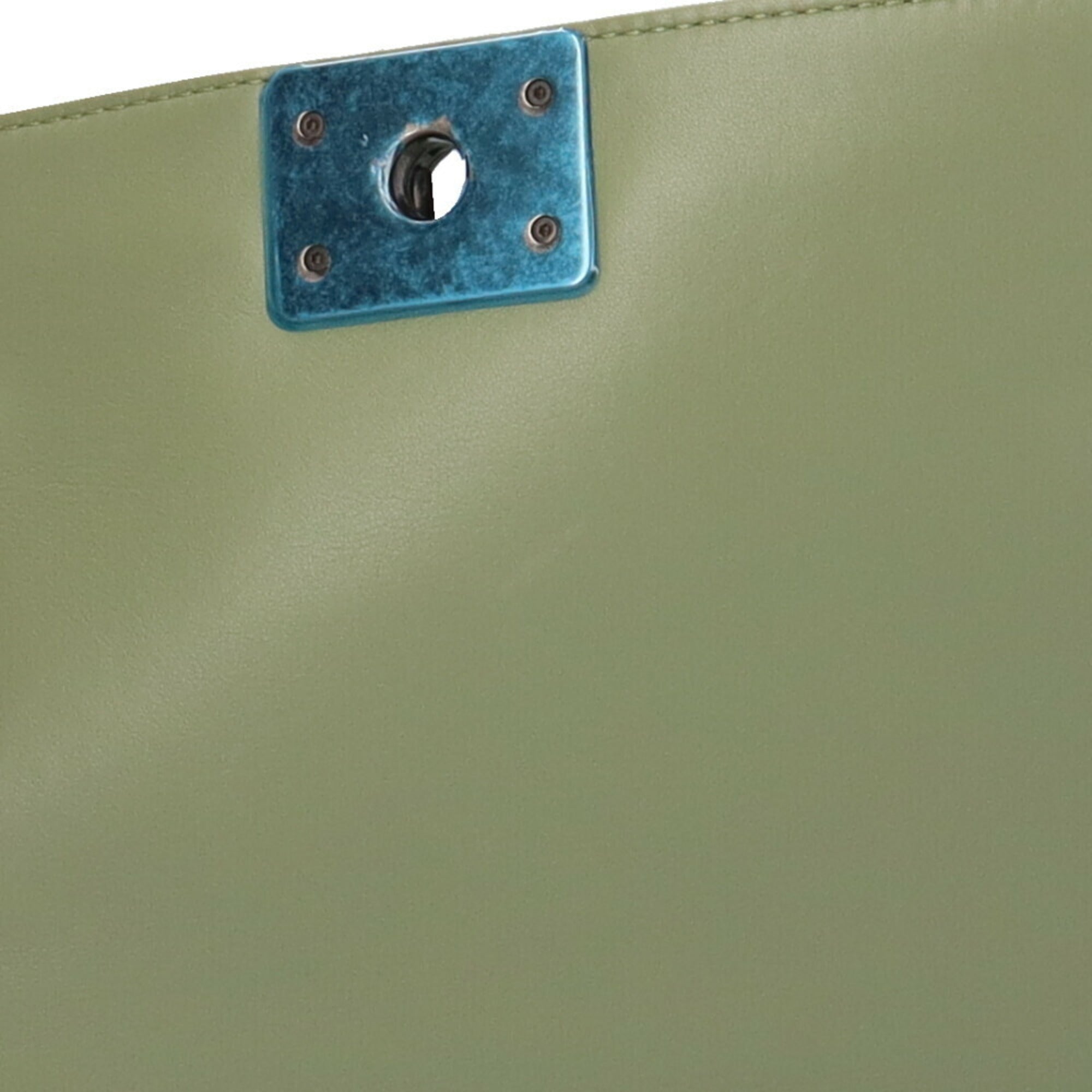 Chanel Green Leather Shoulder Bag (Pre-Owned)