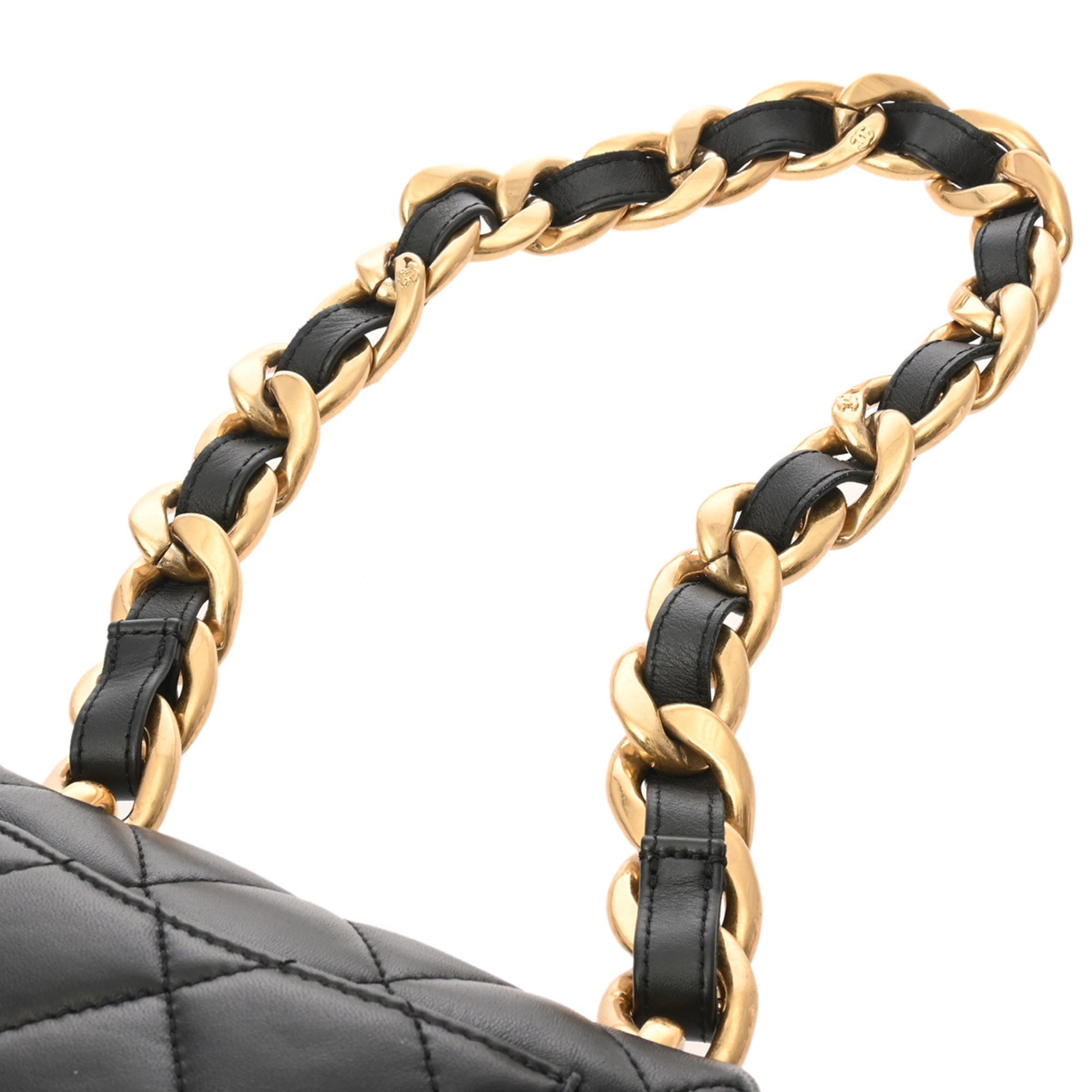 Chanel Black Leather Shoulder Bag (Pre-Owned)