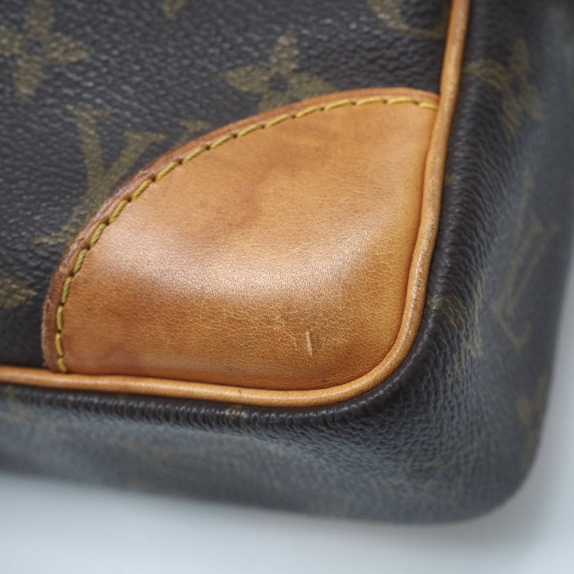 Louis Vuitton Brown Monogram Monogram Briefcase (Pre-Owned)