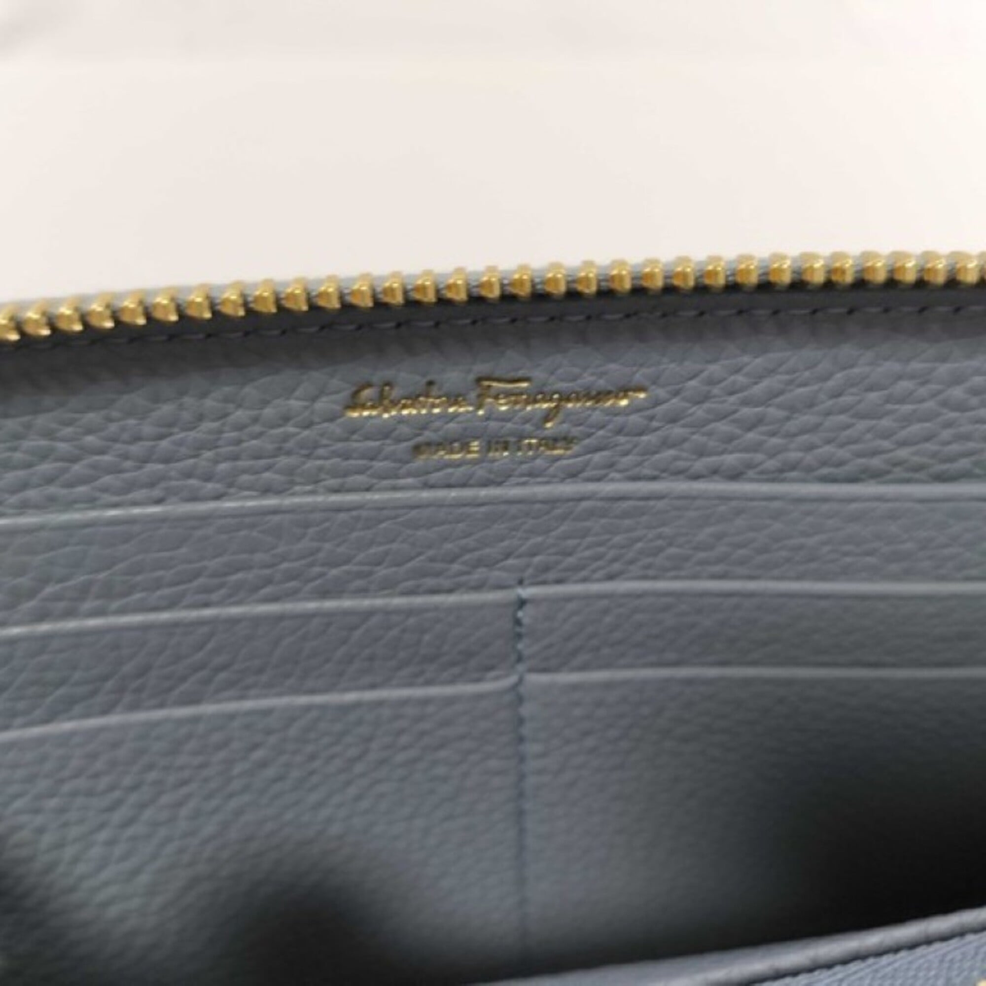 Salvatore Ferragamo Blue Leather Coin Purse/Coin Case (Pre-Owned)