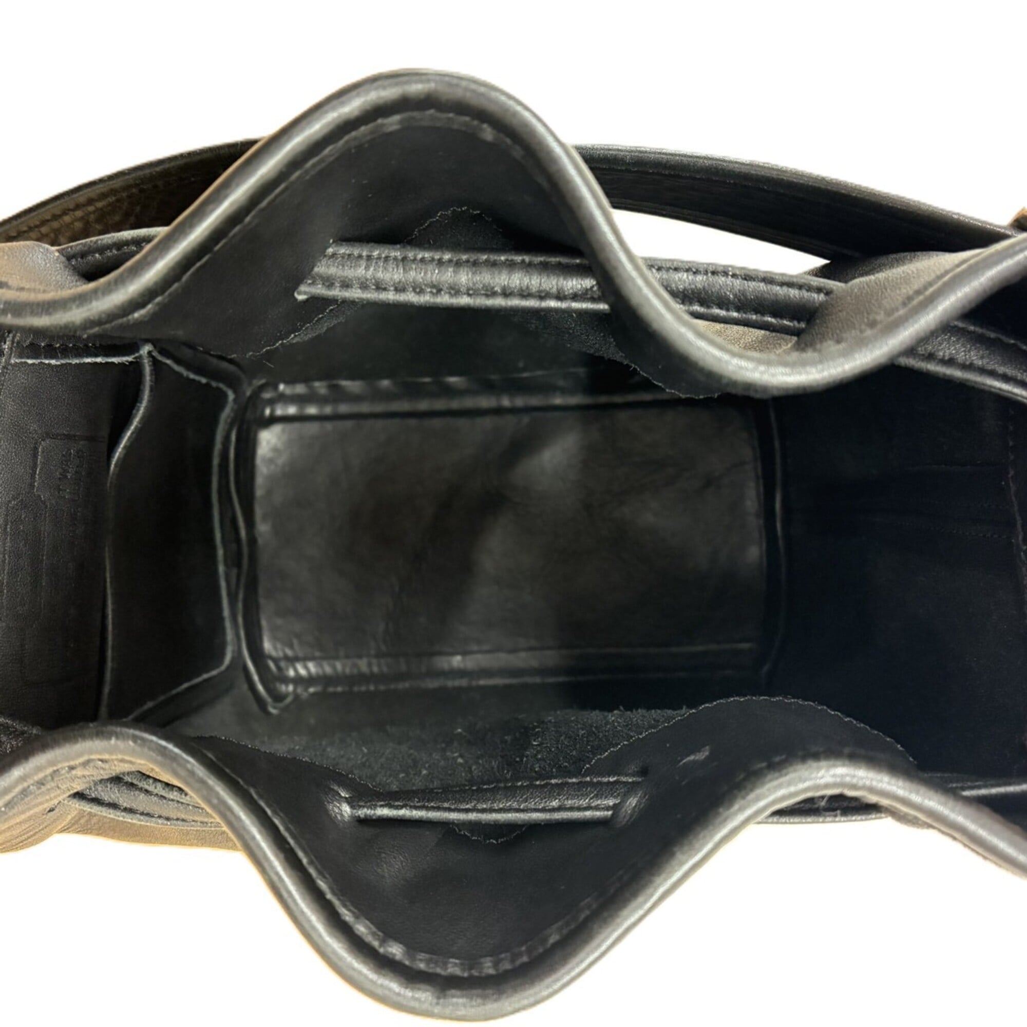 Coach Black Leather Shoulder Bag (Pre-Owned)