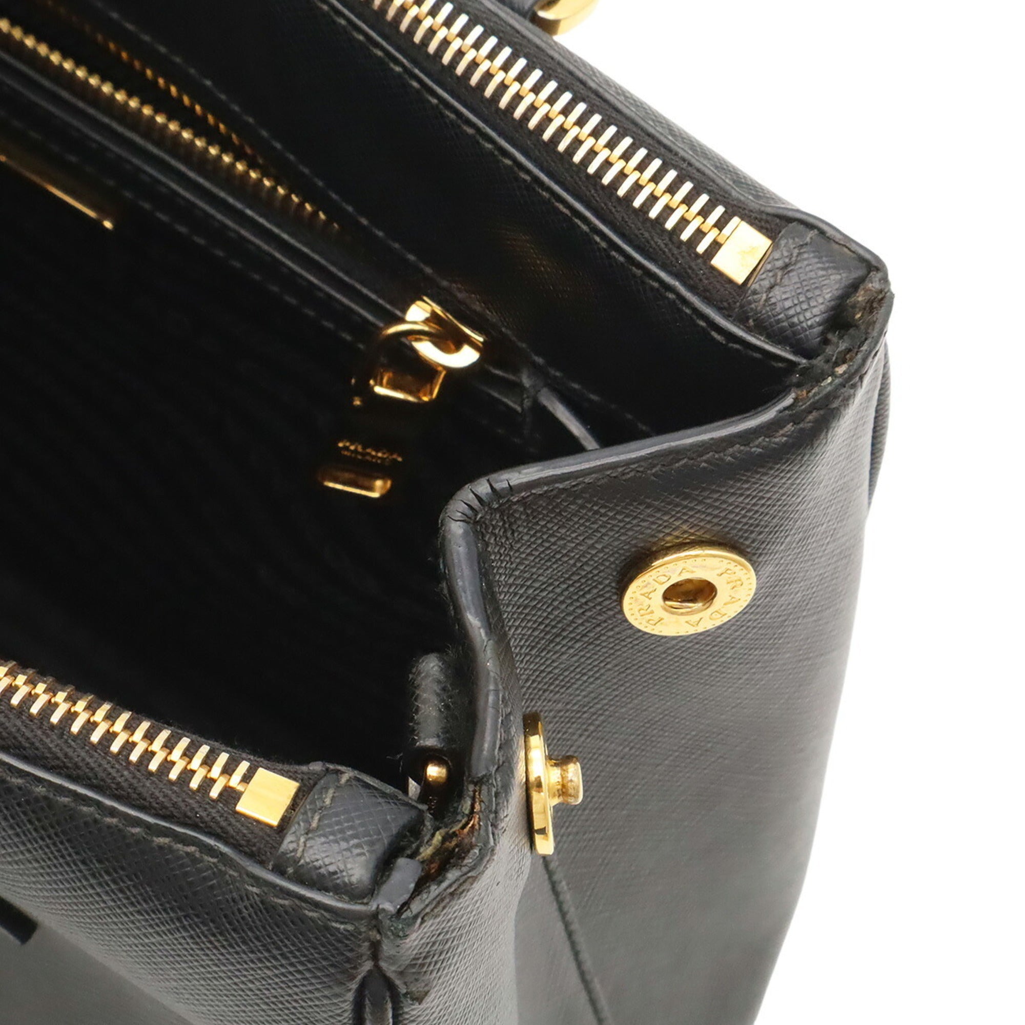 Prada Black Nero Saffiano Handbag (Pre-Owned)