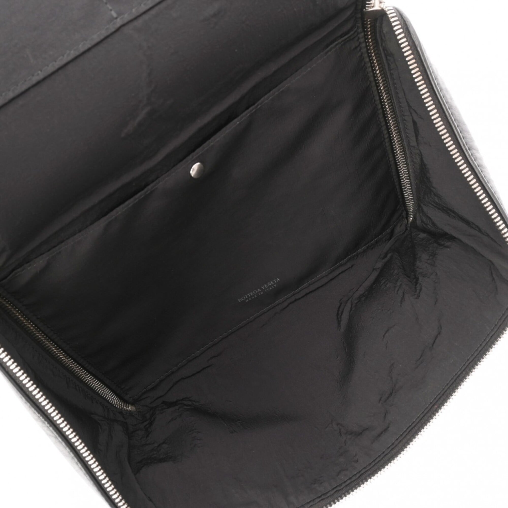 Bottega Veneta Black Leather Clutch Bag (Pre-Owned)