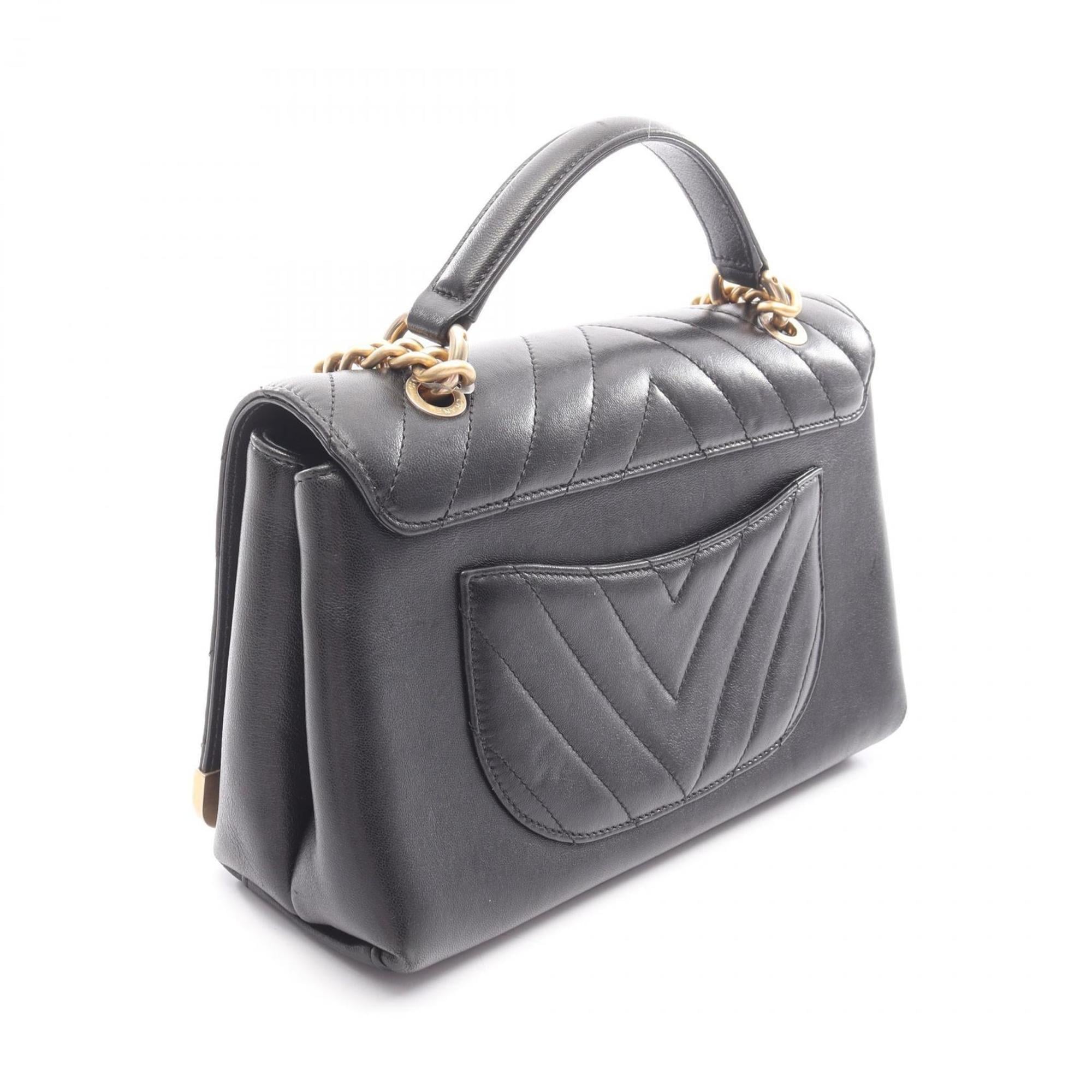 Chanel Black Leather Handbag Shoulder Bag (Pre-Owned)