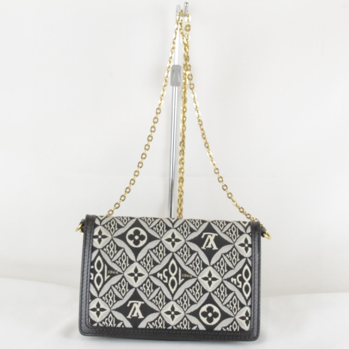 Louis Vuitton Black Canvas Leather Shoulder Bag (Pre-Owned)