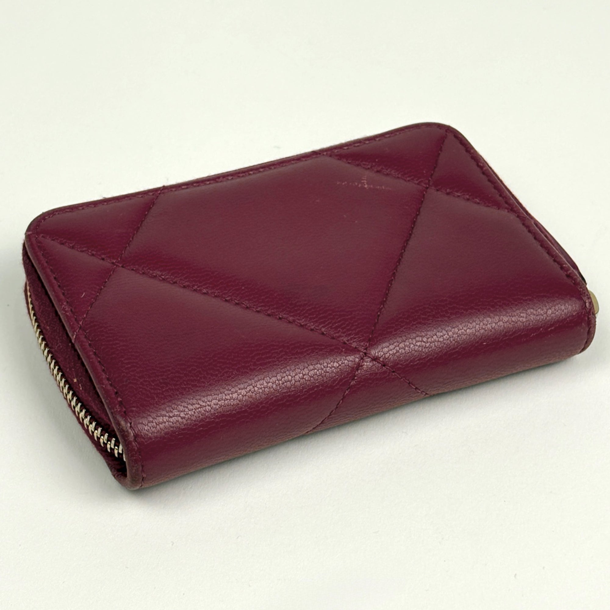 Chanel Red Color Leather Coin Purse/Coin Case (Pre-Owned)