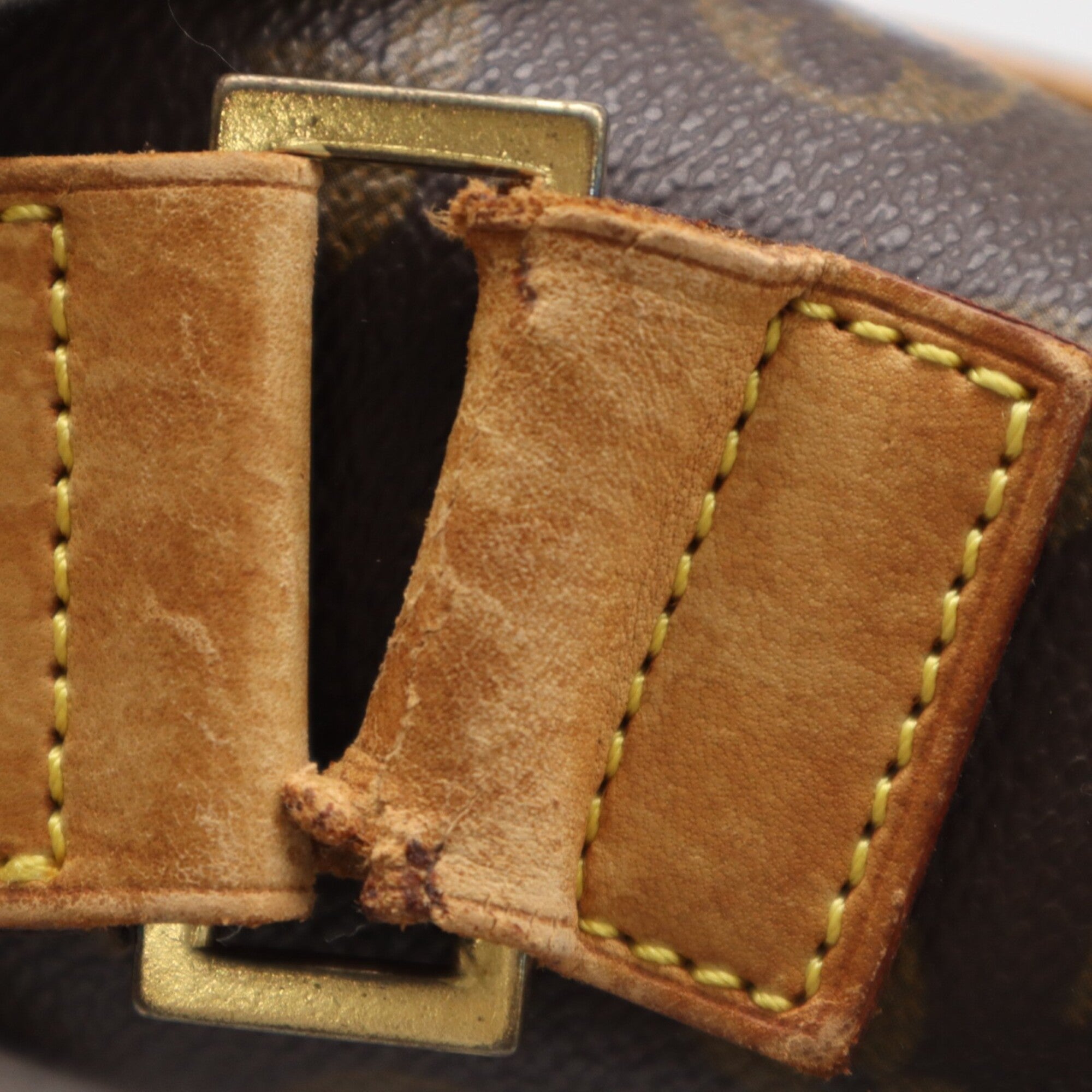 Louis Vuitton Beige Brown Monogram Coated Canvas Leather Shoulder Bag (Pre-Owned)