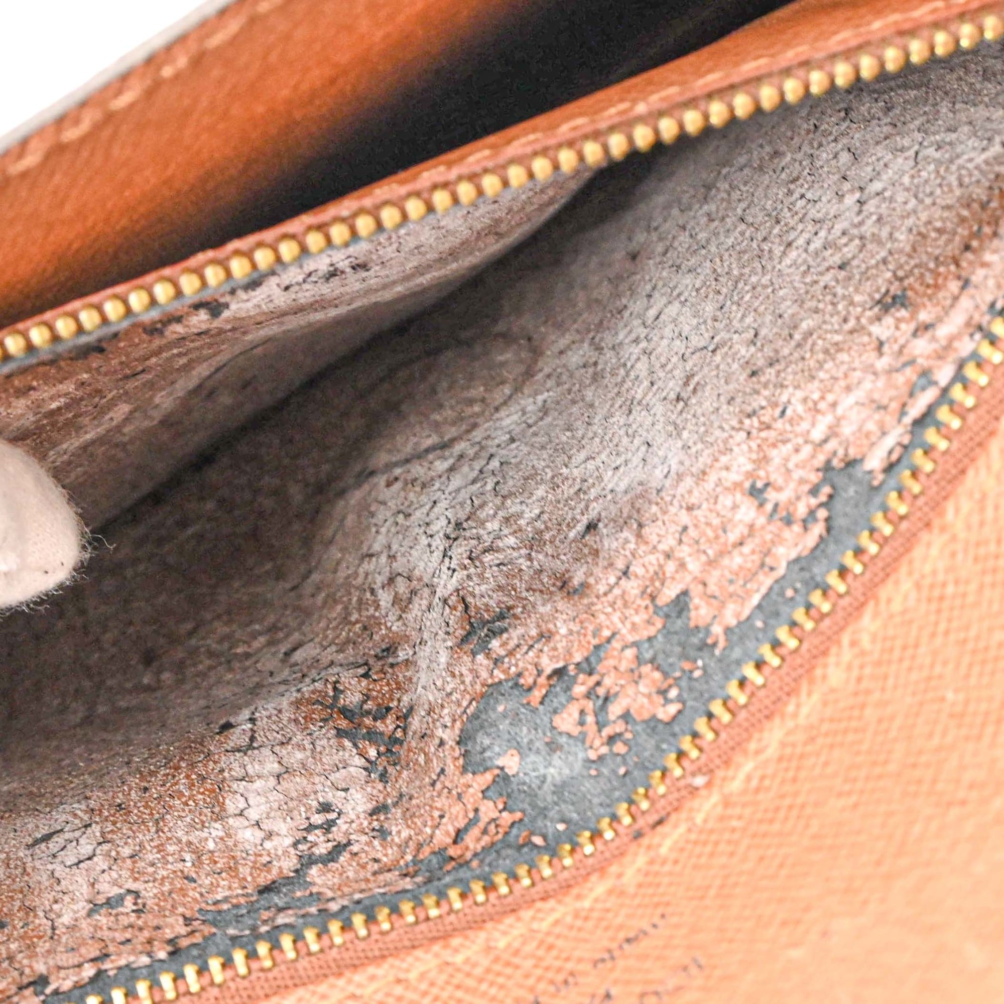 Louis Vuitton Brown Monogram Monogram Briefcase Handbag (Pre-Owned)