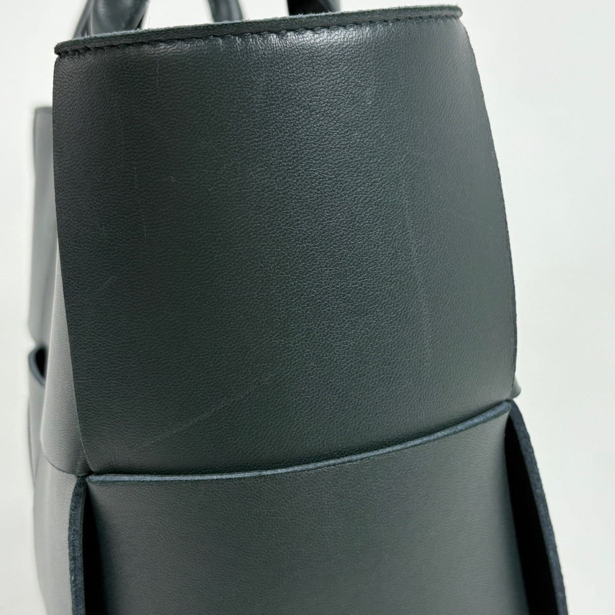 Bottega Veneta Green Leather Tote Bag (Pre-Owned)