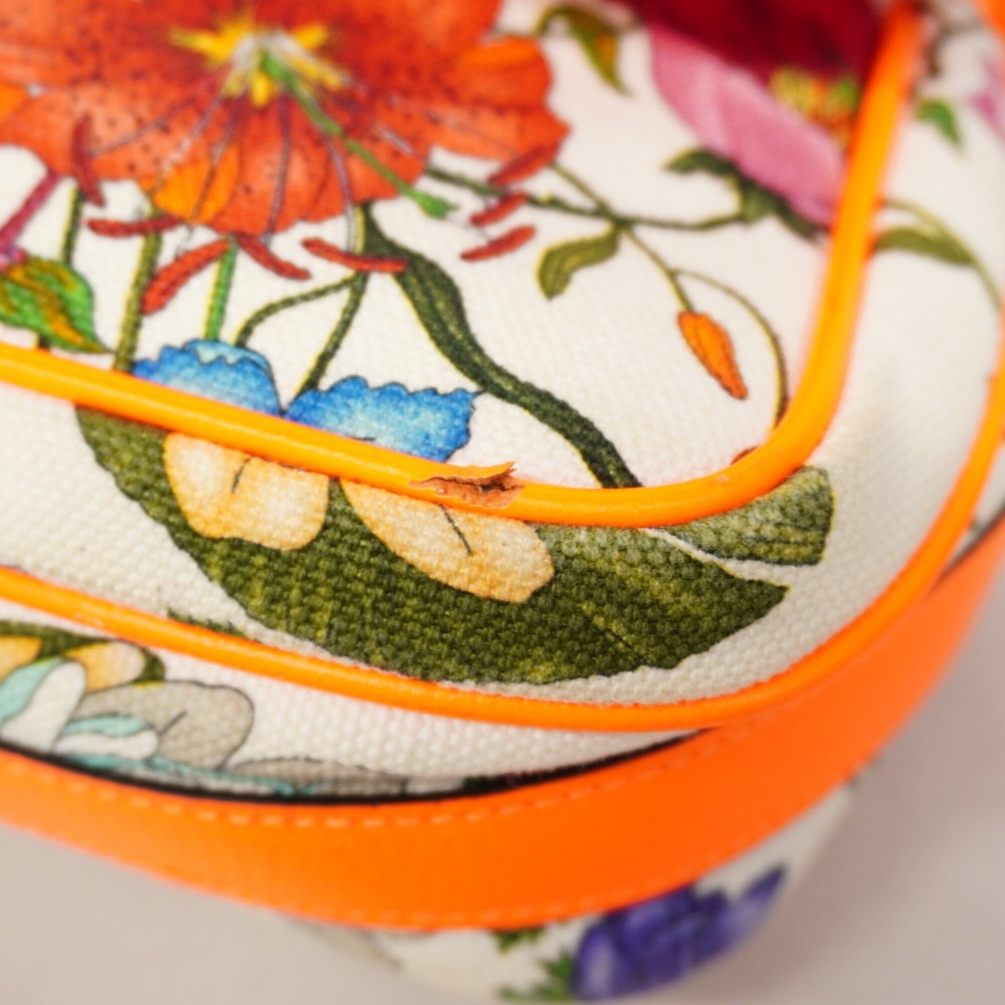 Gucci Multi-Color Orange Canvas Shoulder Bag (Pre-Owned)