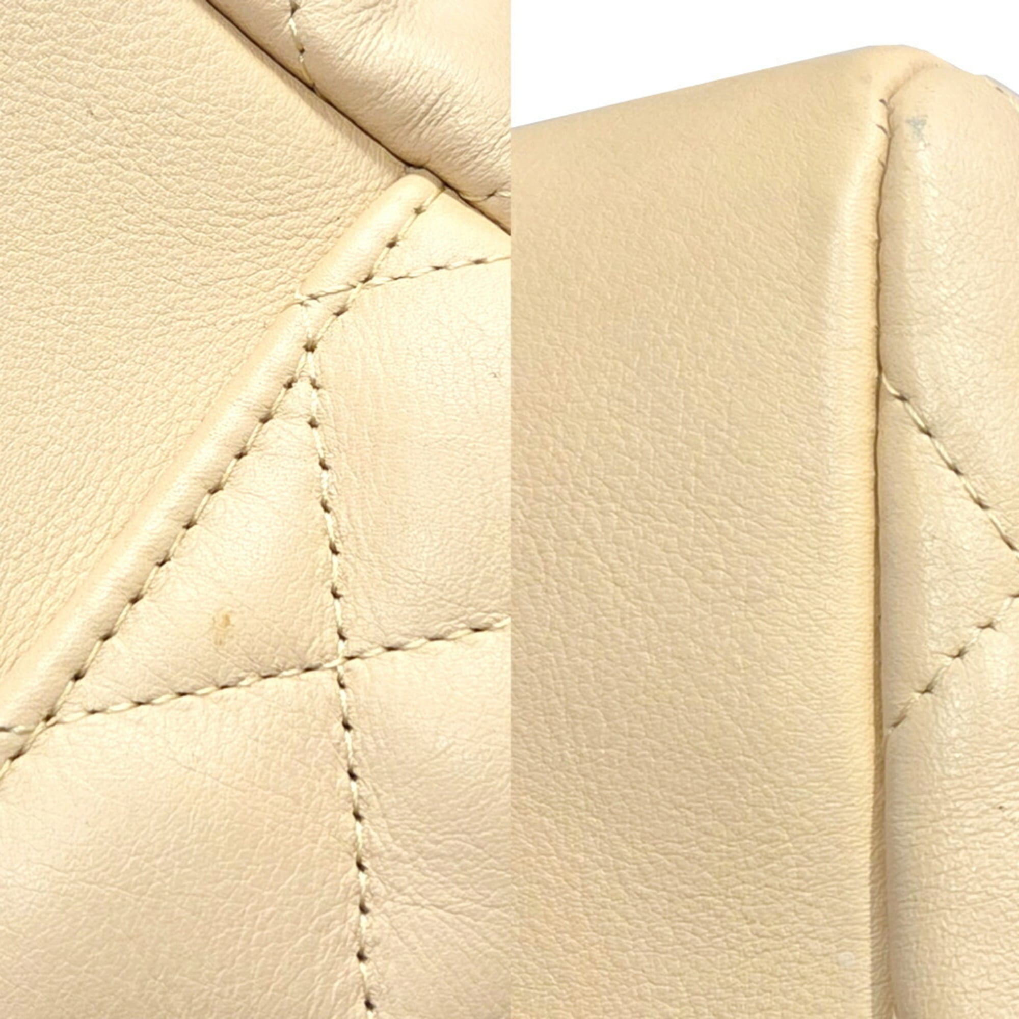 Chanel Beige Black Leather Shoulder Bag (Pre-Owned)