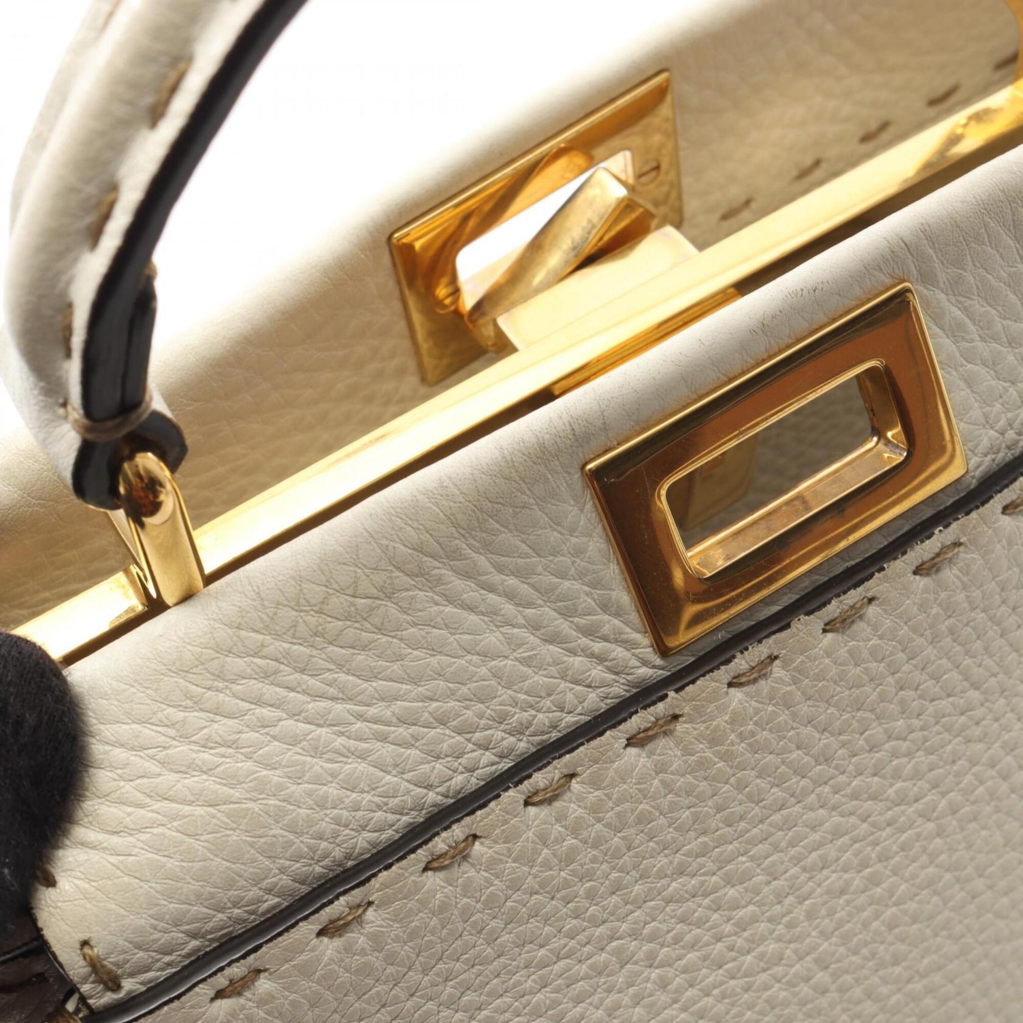 Fendi White Leather Handbag (Pre-Owned)