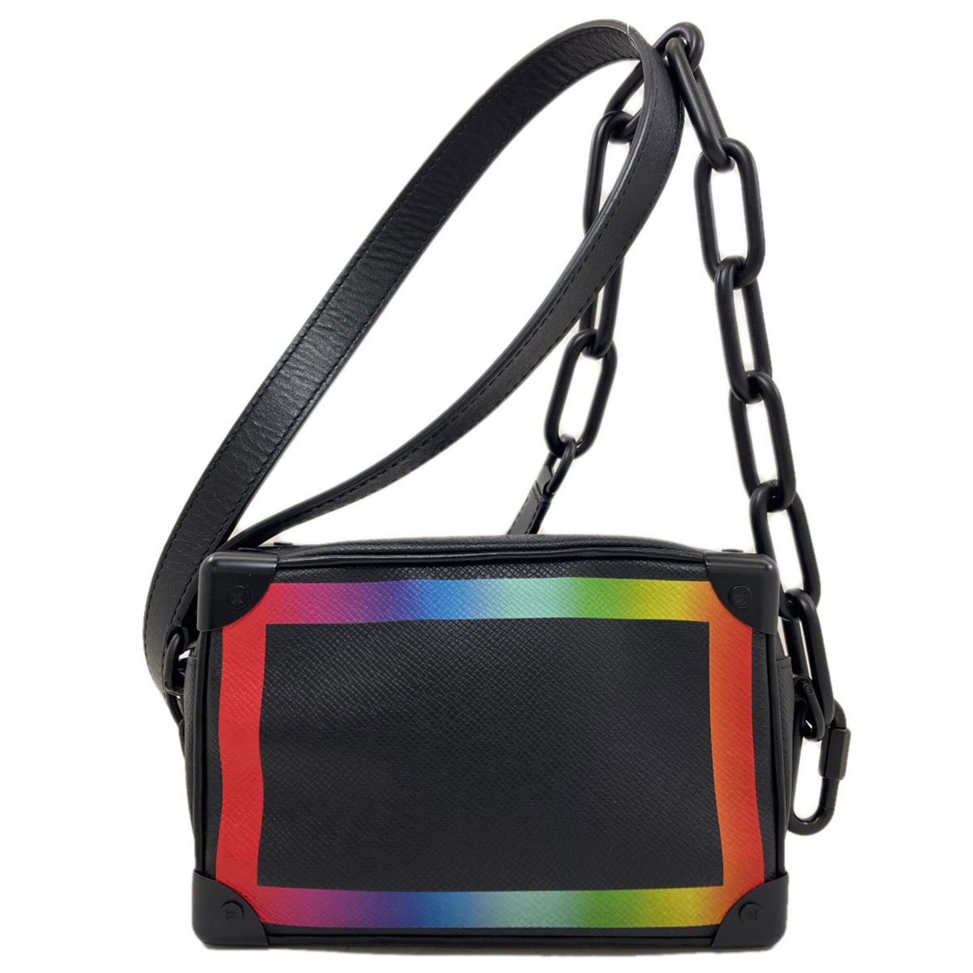 Louis Vuitton Black Taiga Leather Shoulder Bag (Pre-Owned)