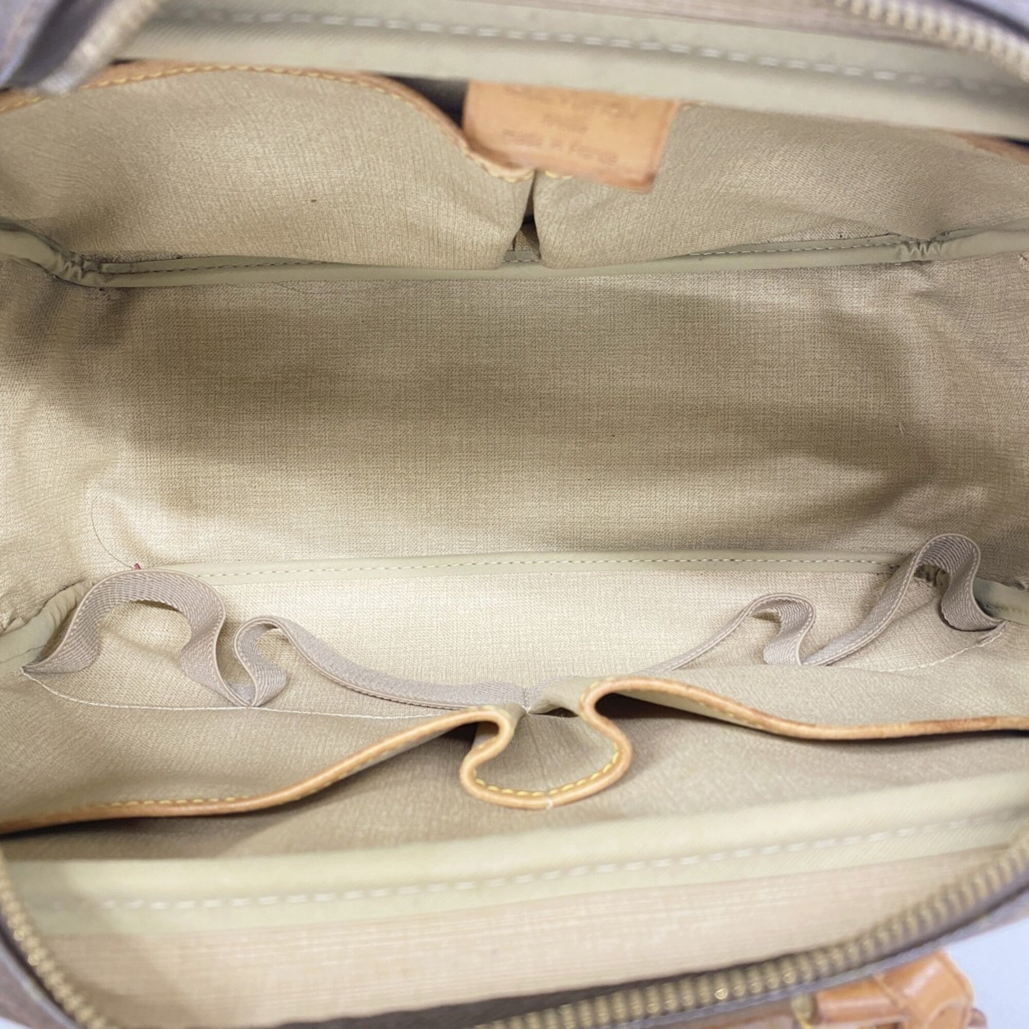 Louis Vuitton Brown Handbag (Pre-Owned)