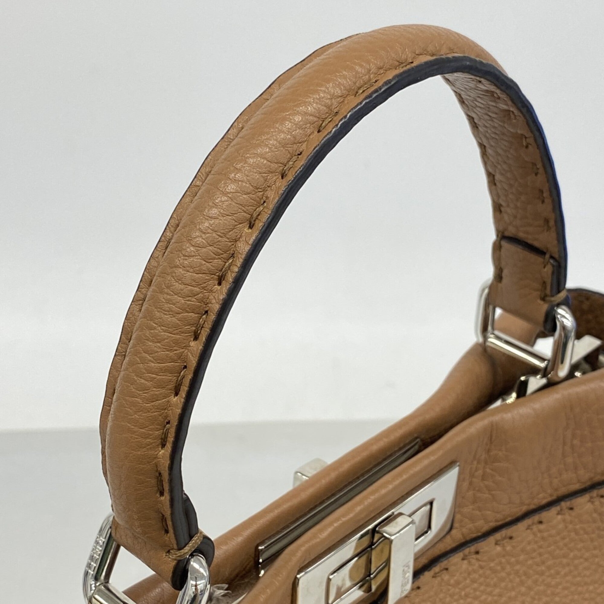 Fendi Brown Leather Handbag (Pre-Owned)