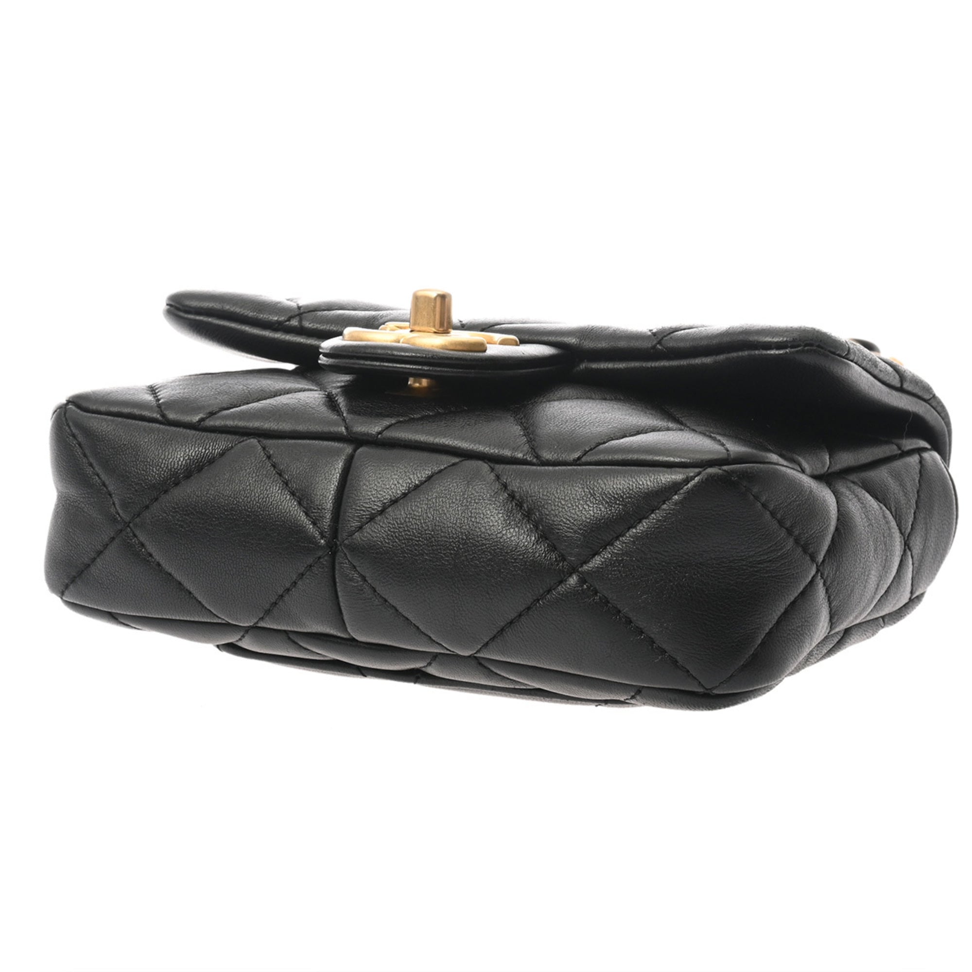 Chanel Black Leather Shoulder Bag (Pre-Owned)