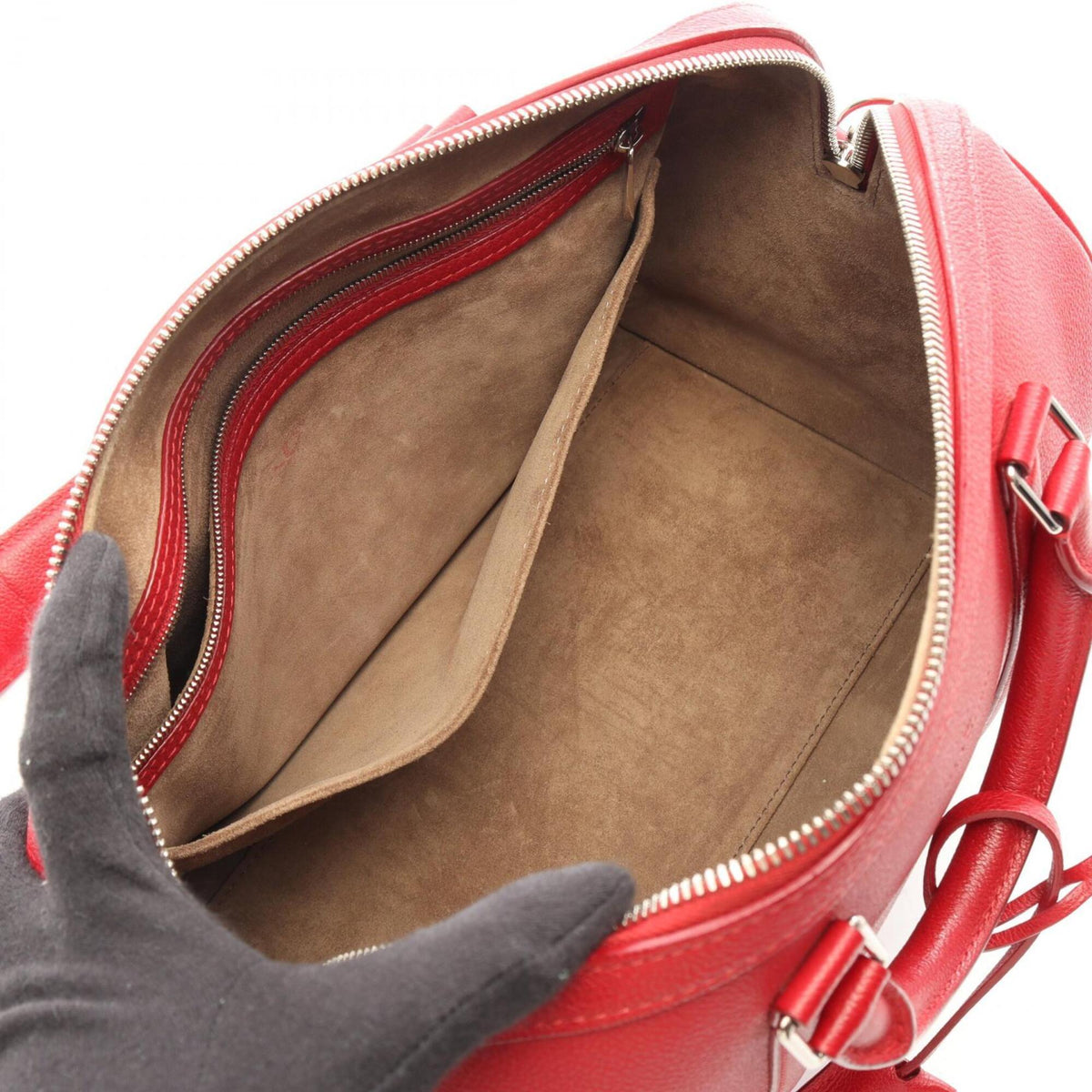 Louis Vuitton Red Color Leather Handbag (Pre-Owned)