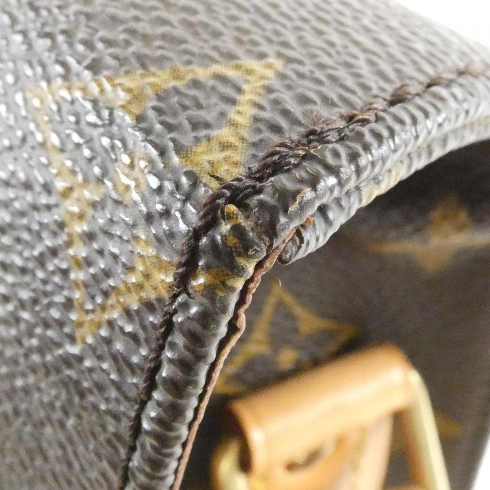 Louis Vuitton Marron Monogram Monogram Shoulder Bag (Pre-Owned)