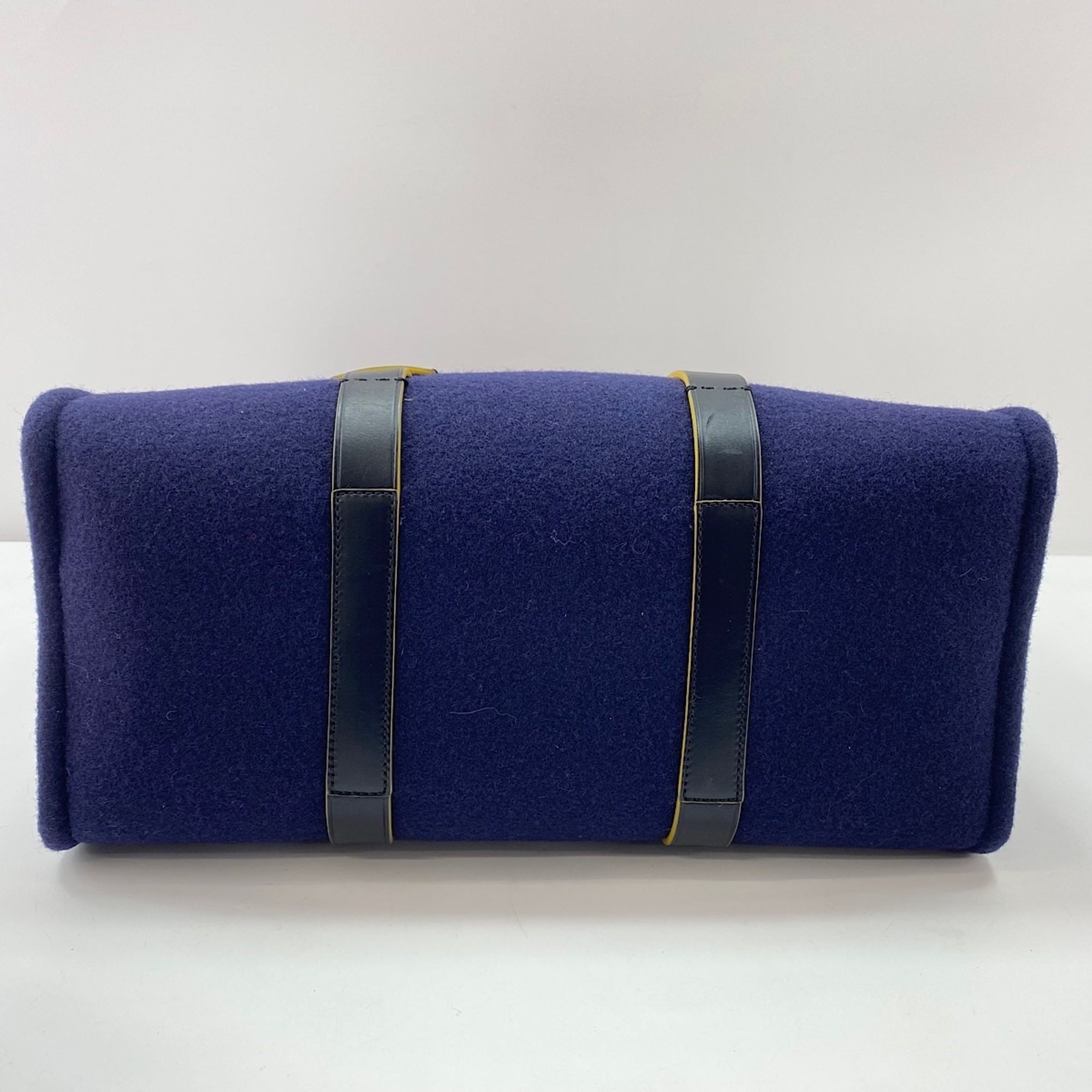 Fendi Navy Handbag (Pre-Owned)