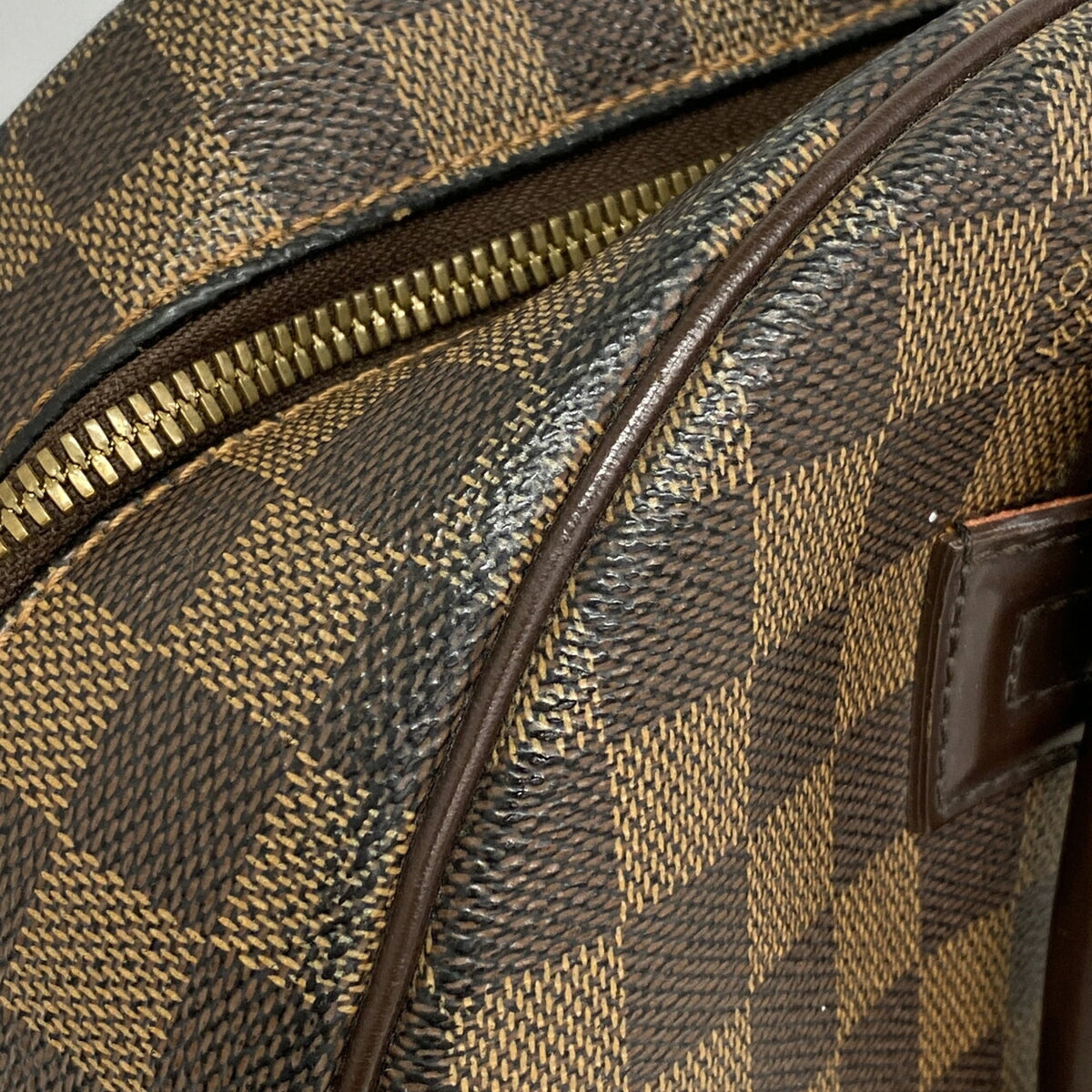 Louis Vuitton Ebene Handbag (Pre-Owned)