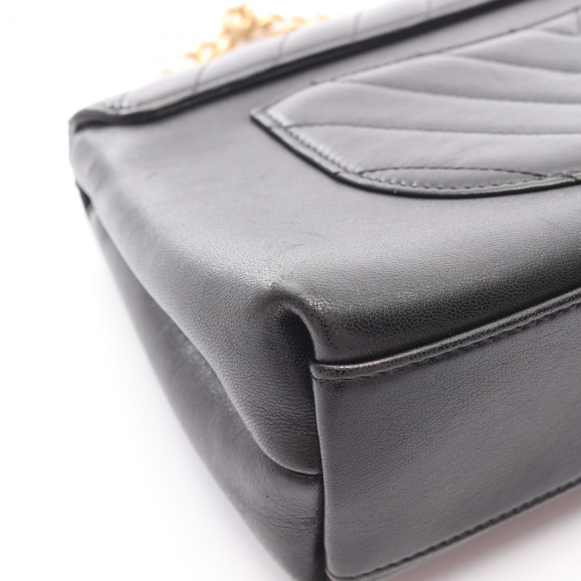 Chanel Black Leather Handbag Shoulder Bag (Pre-Owned)