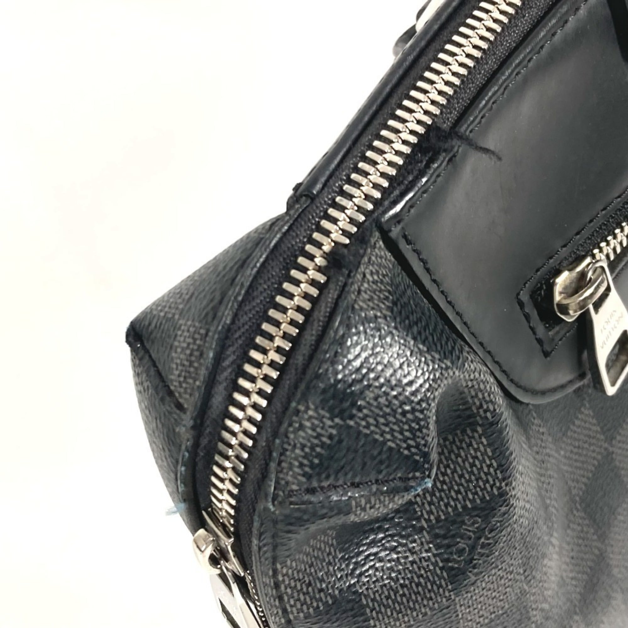 Louis Vuitton Black Damier Graphite Briefcase Shoulder Bag (Pre-Owned)