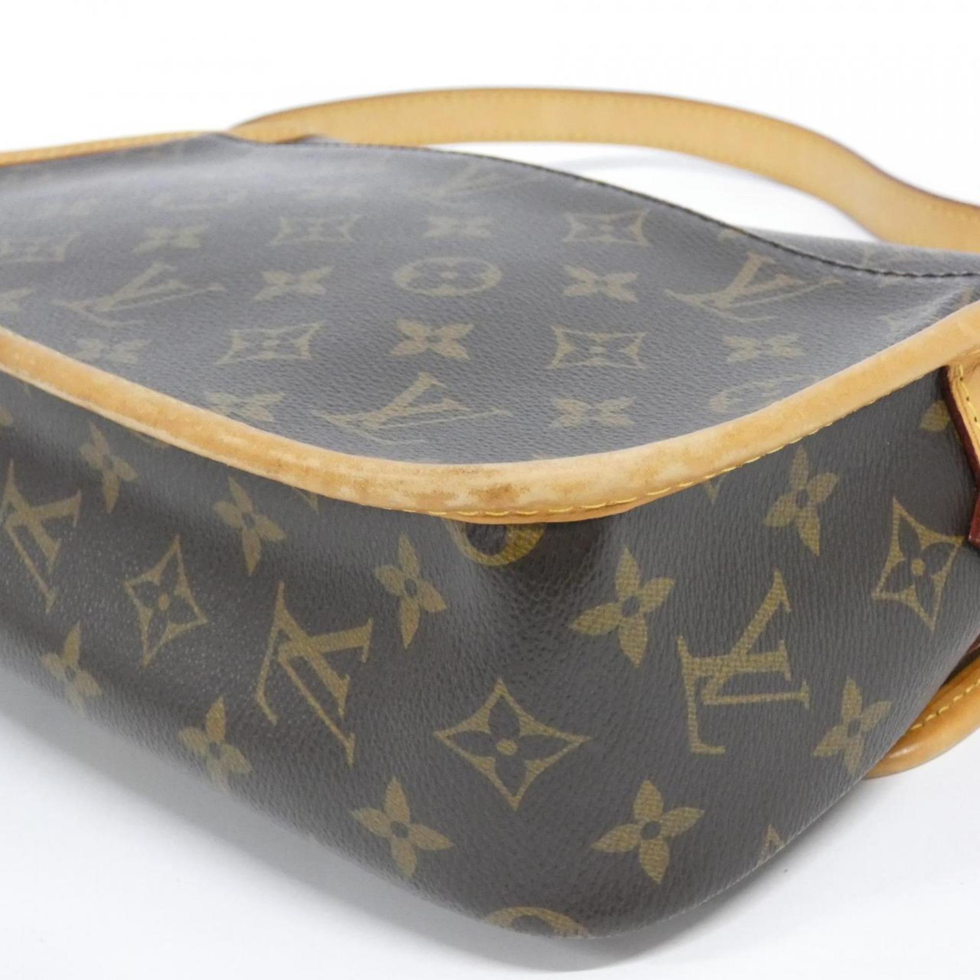 Louis Vuitton Marron Coated Canvas Shoulder Bag (Pre-Owned)