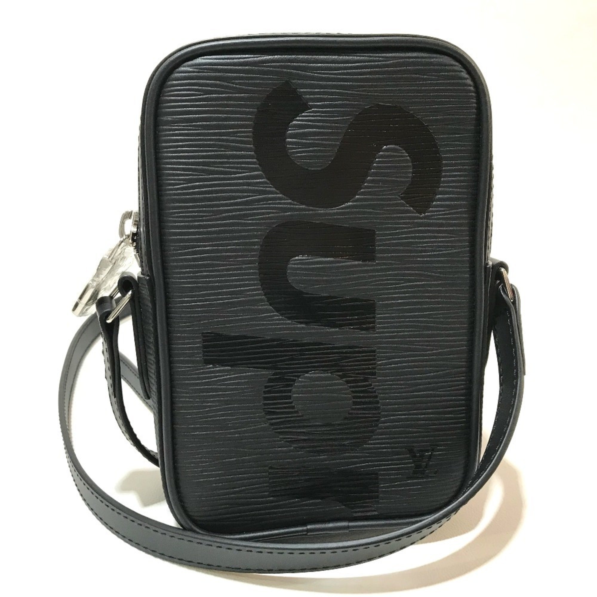 Louis Vuitton Epi Black Noir Epi Leather Pochette Shoulder Bag (Pre-Owned)