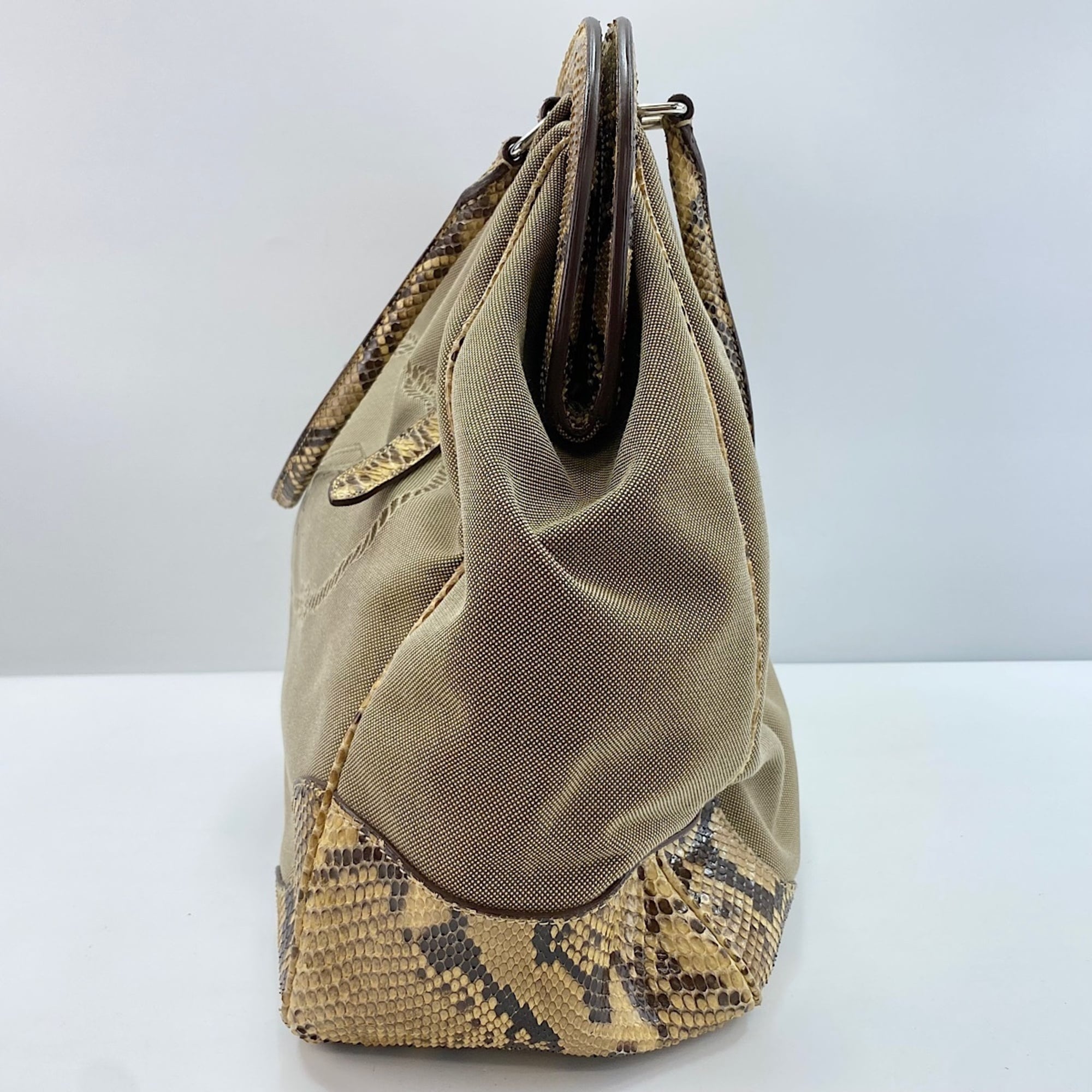 Prada Beige Handbag (Pre-Owned)