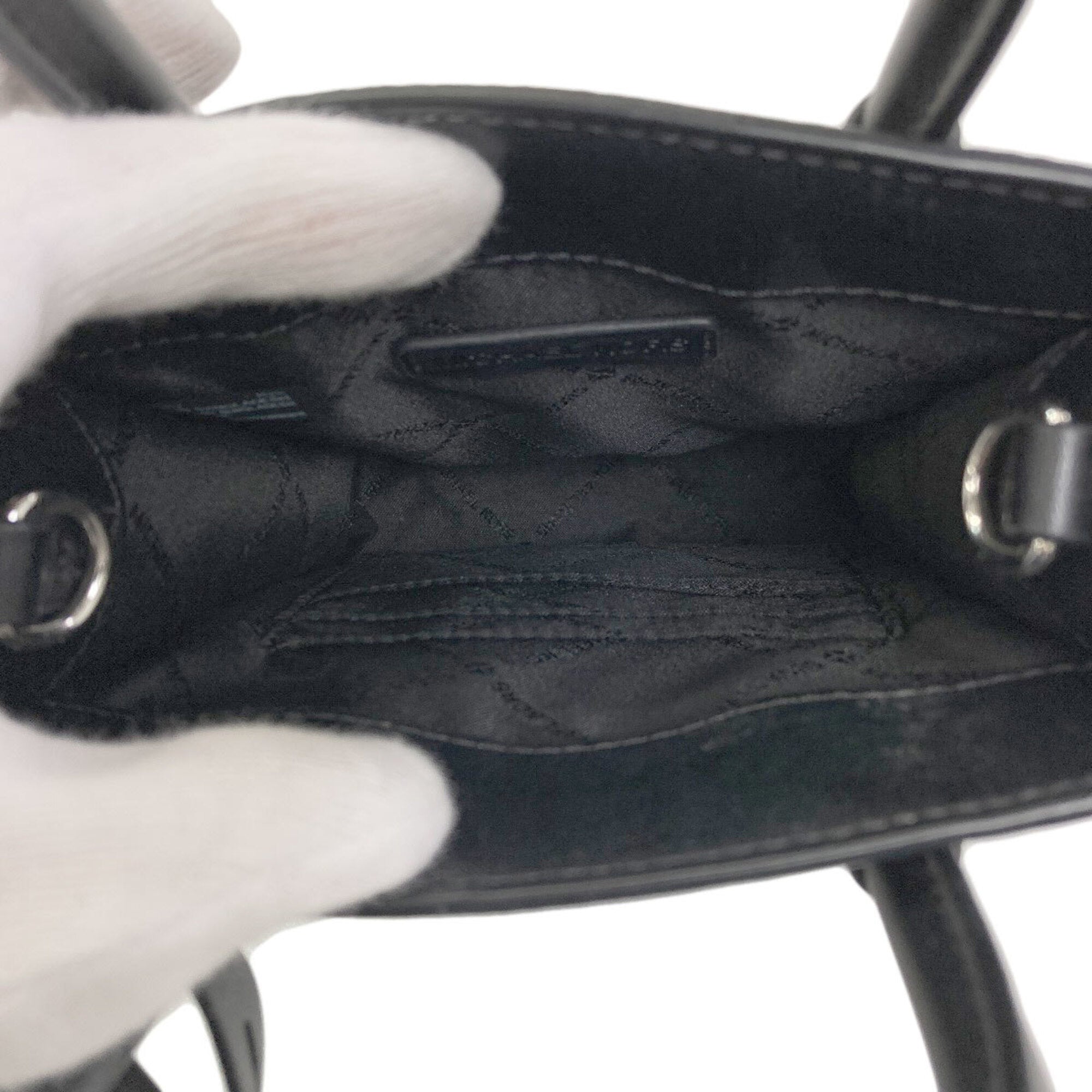 Michael Kors Black Leather Handbag (Pre-Owned)