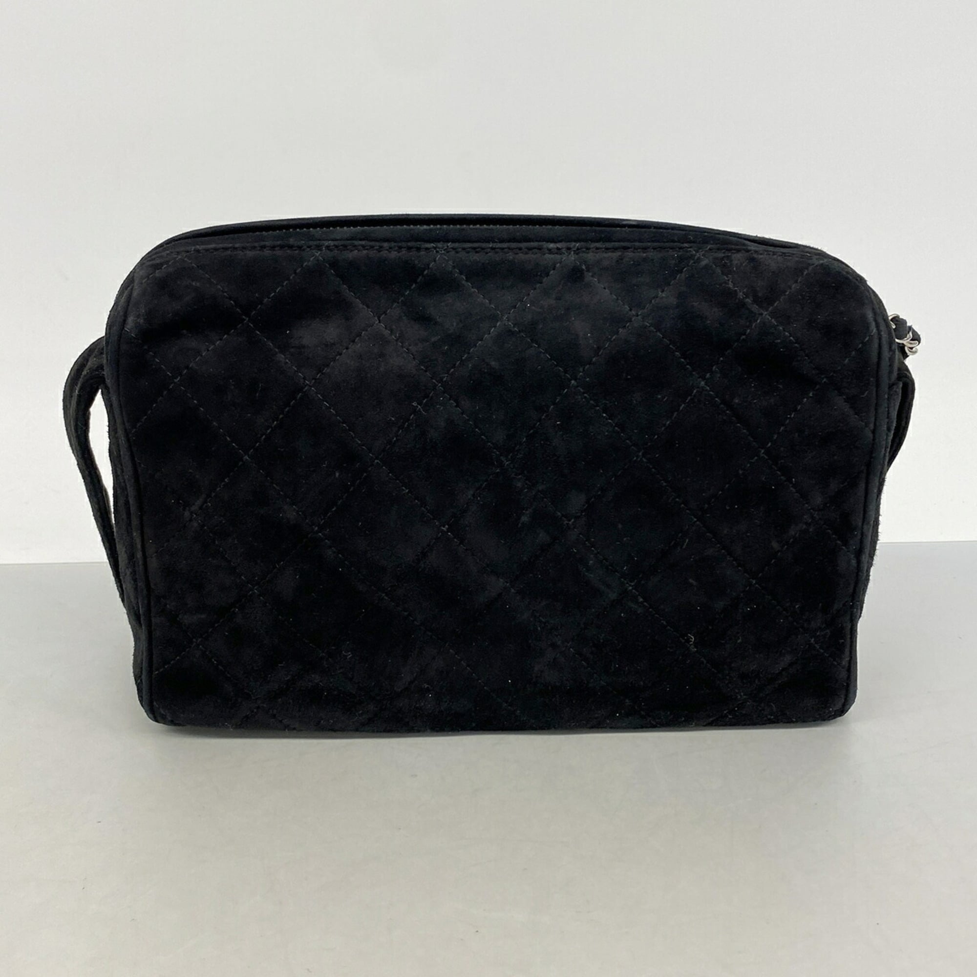 Chanel Black Suede Shoulder Bag (Pre-Owned)