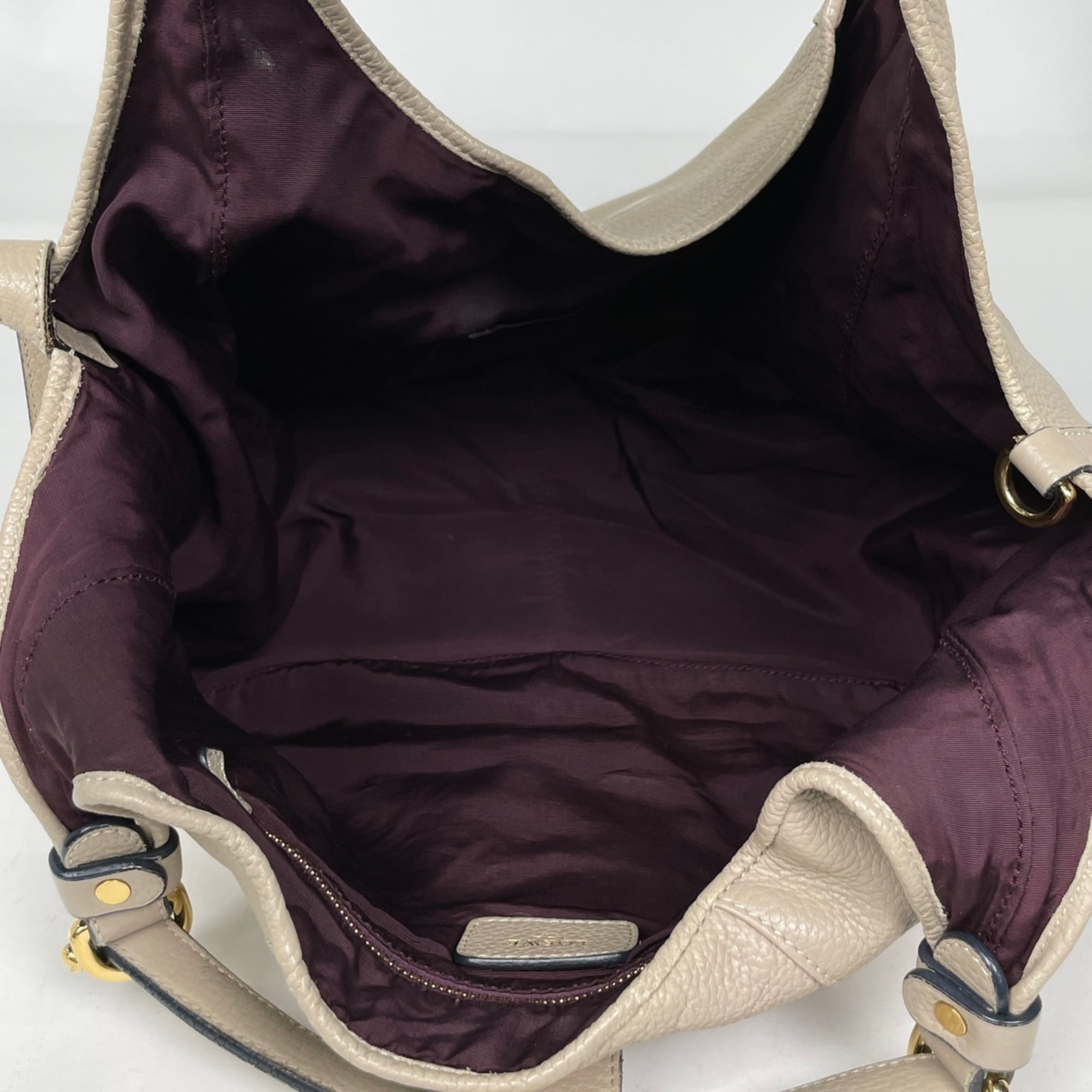 Loewe Beige Leather Shoulder Bag (Pre-Owned)