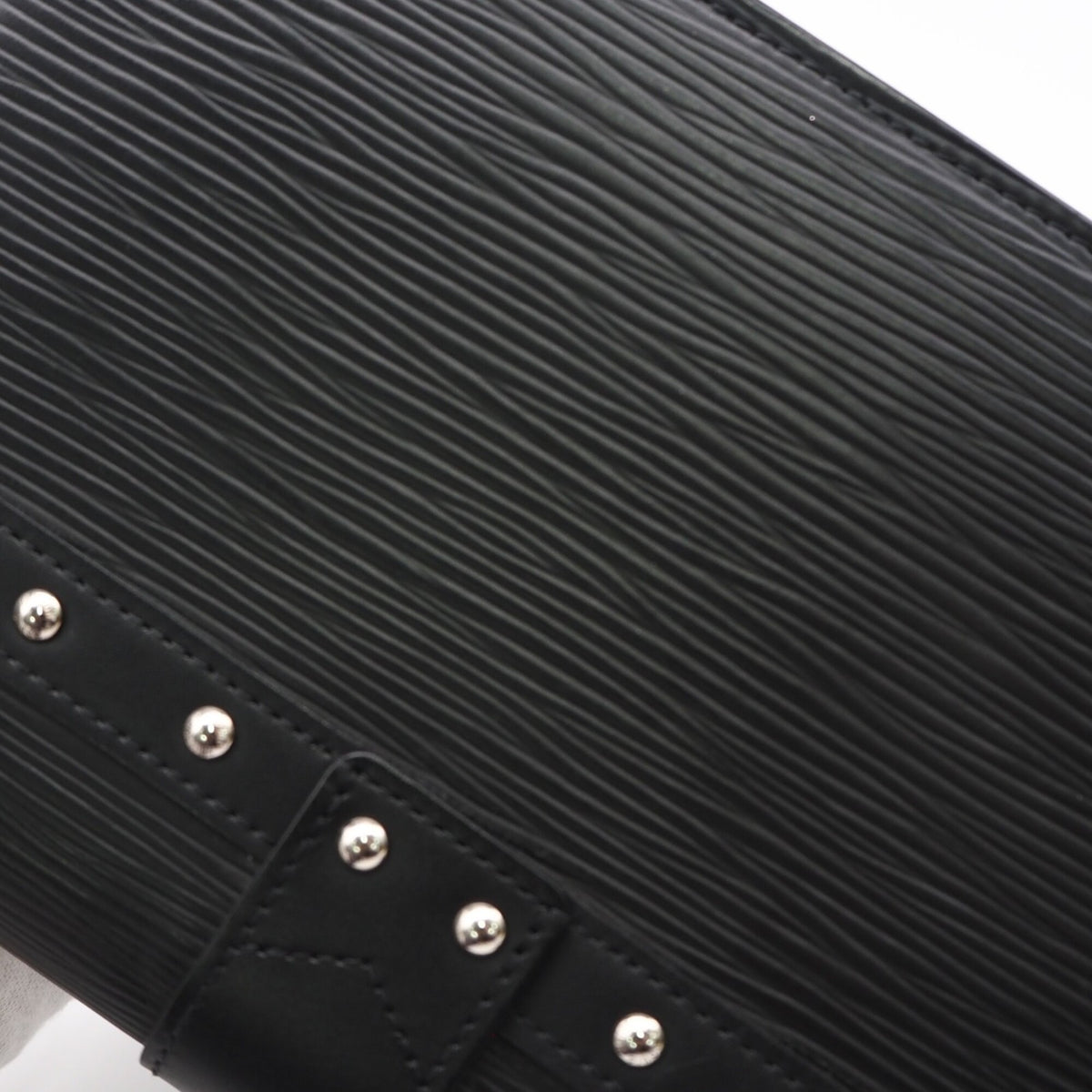 Louis Vuitton Black Shoulder Bag (Pre-Owned)