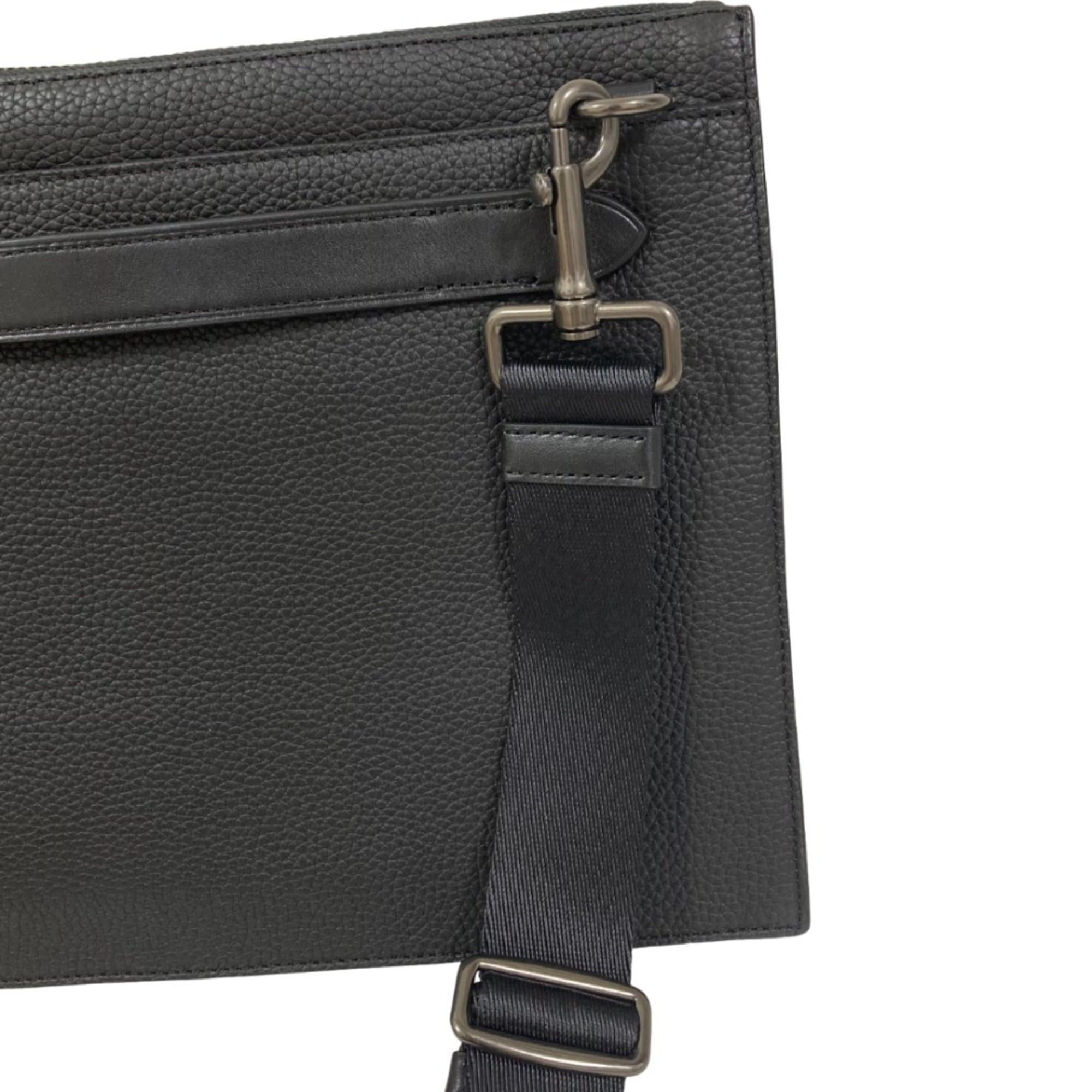 Coach Black Shoulder Bag (Pre-Owned)
