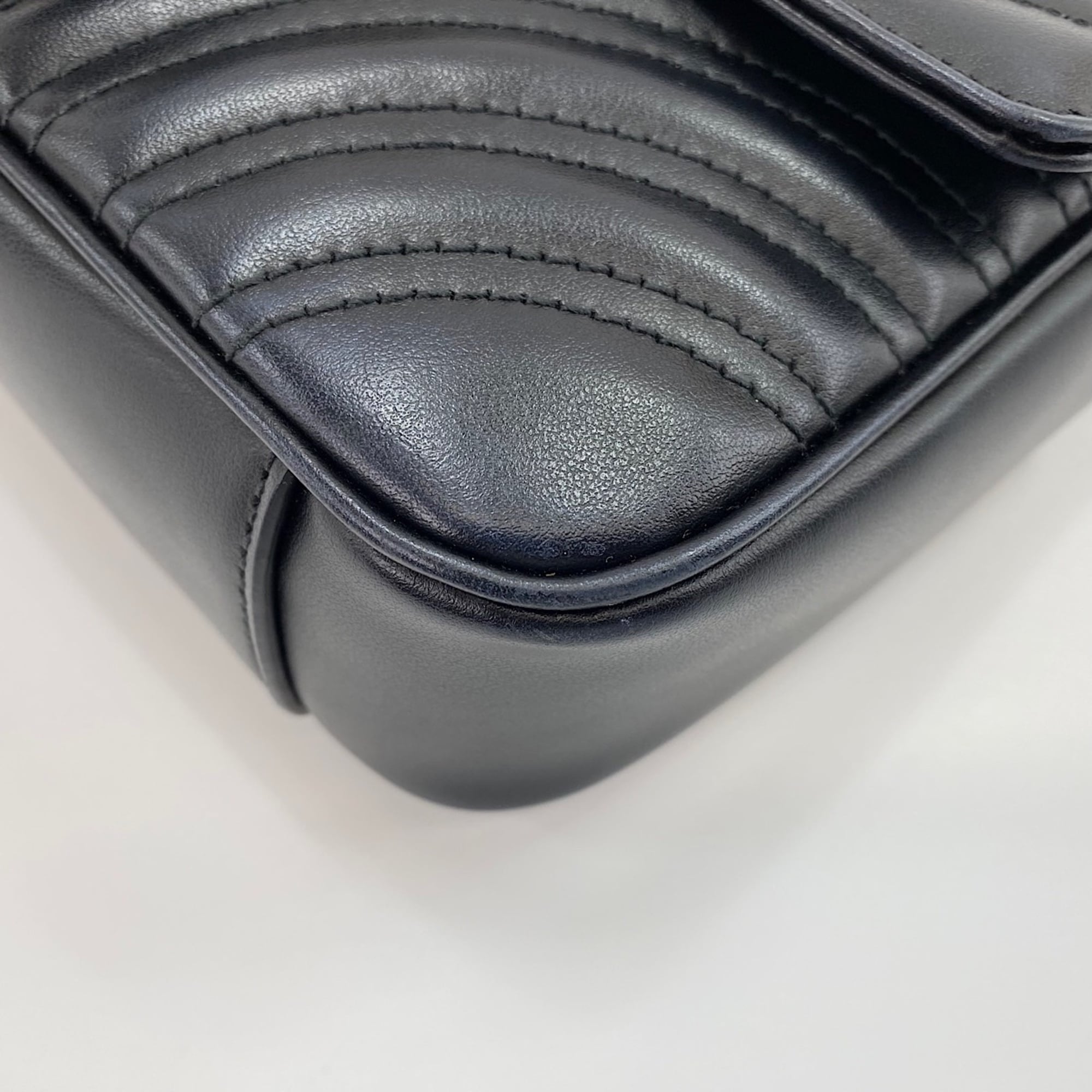 Gucci Gg Marmont Black Shoulder Bag (Pre-Owned)