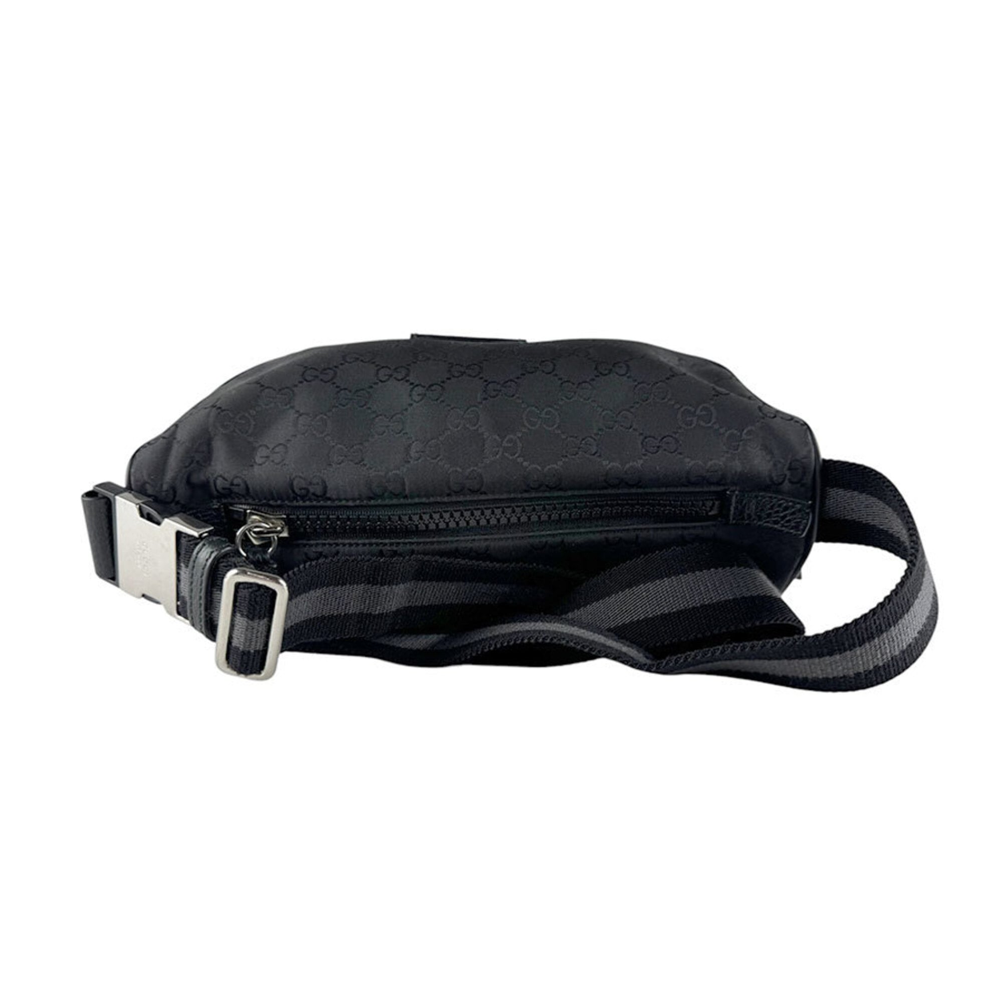 Gucci Black Nylon Fanny Pack (Pre-Owned)