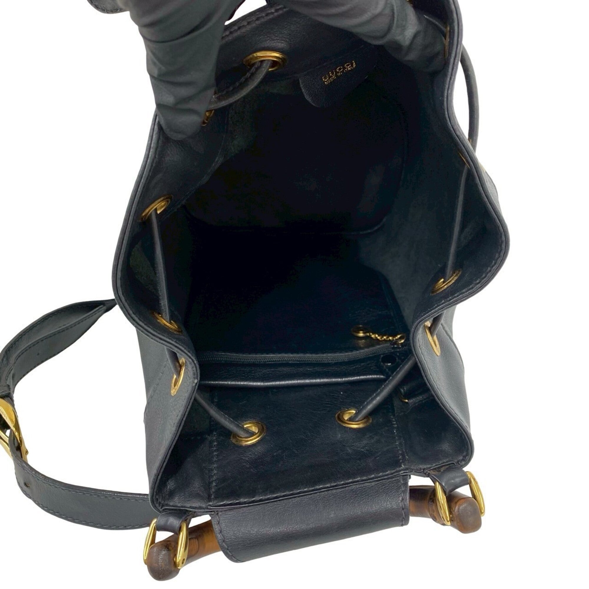 Gucci Black Leather Shoulder Bag Sling Bag (Pre-Owned)