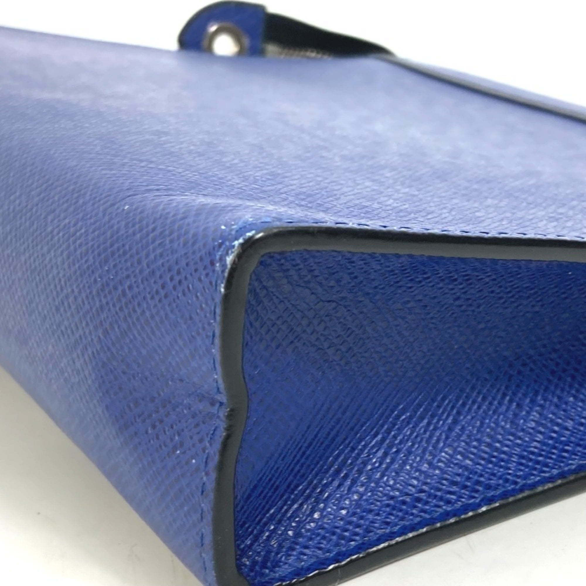 Louis Vuitton Taiga Blue Taiga Leather Pouch (Pre-Owned)