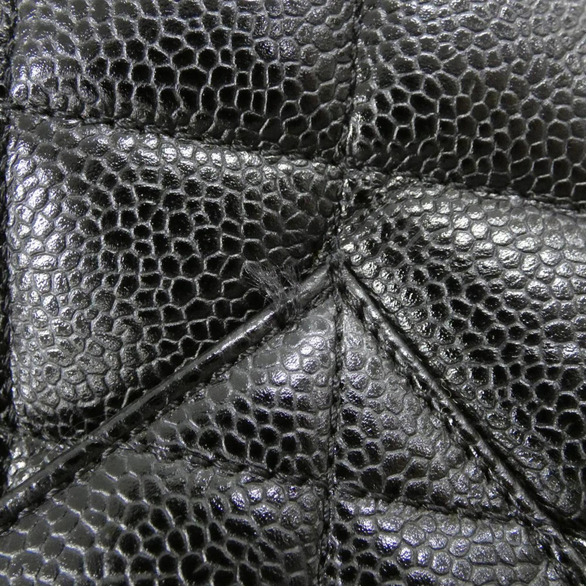 Chanel Black Grained Calfskin Handbag (Pre-Owned)