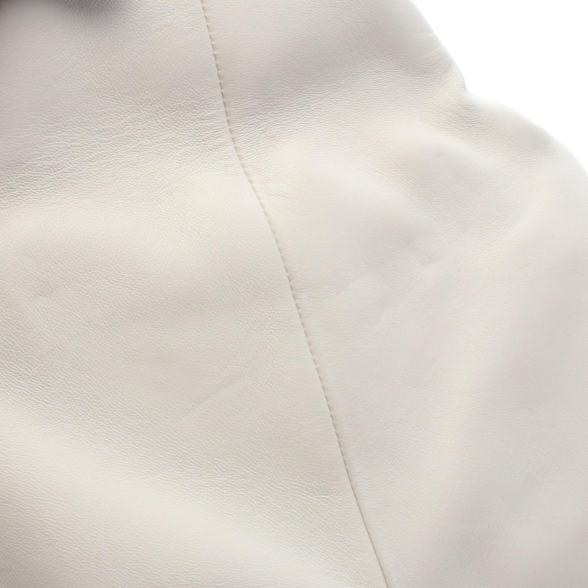 Bottega Veneta White Leather Clutch Bag Handbag (Pre-Owned)
