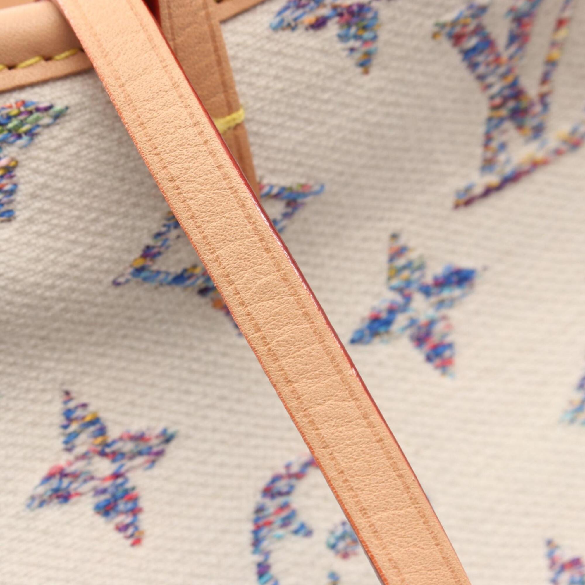 Louis Vuitton Multi-Color White Monogram Jacquard Leather Shoulder Bag (Pre-Owned)