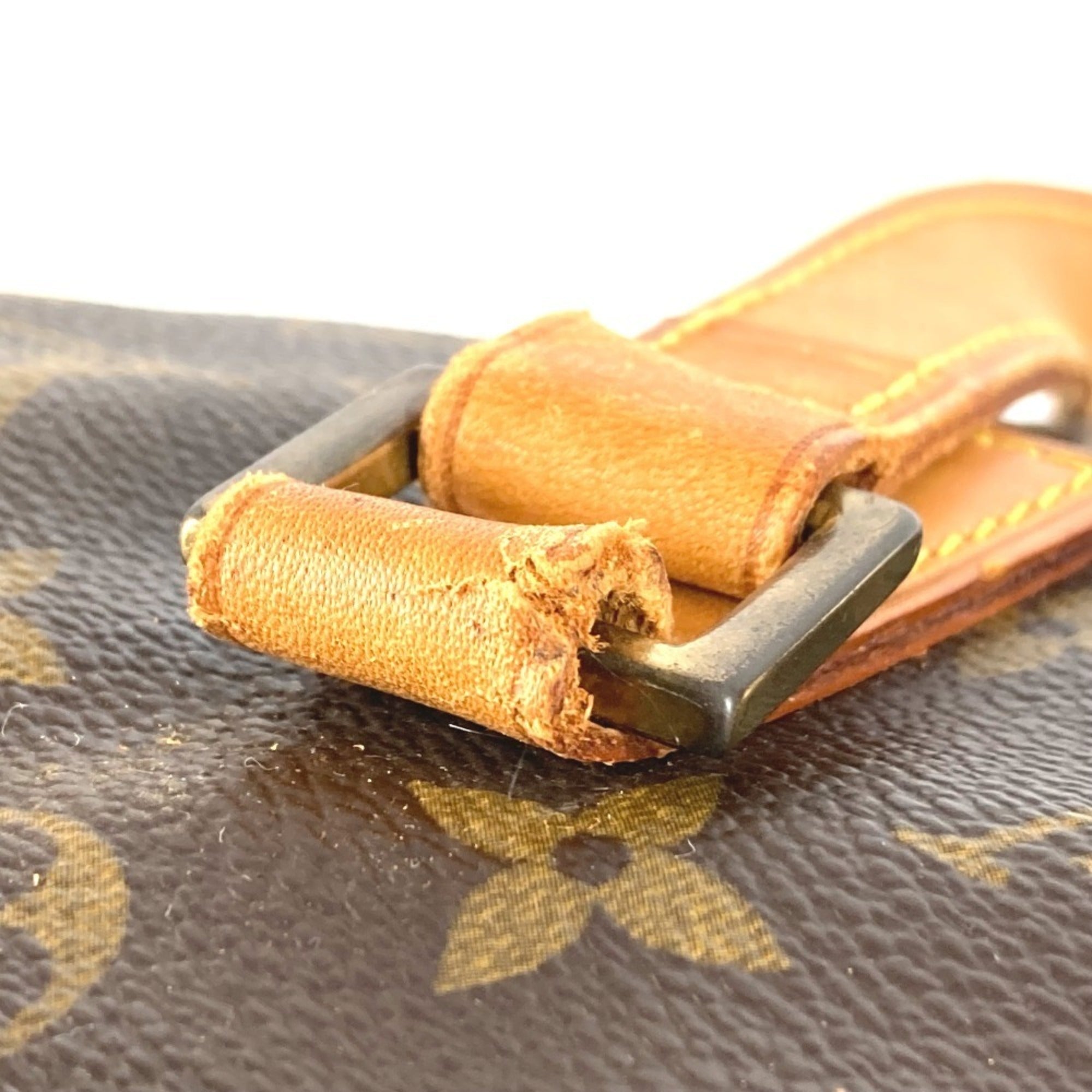 Louis Vuitton Brown Monogram Monogram Canvas Shoulder Bag Tote Bag (Pre-Owned)