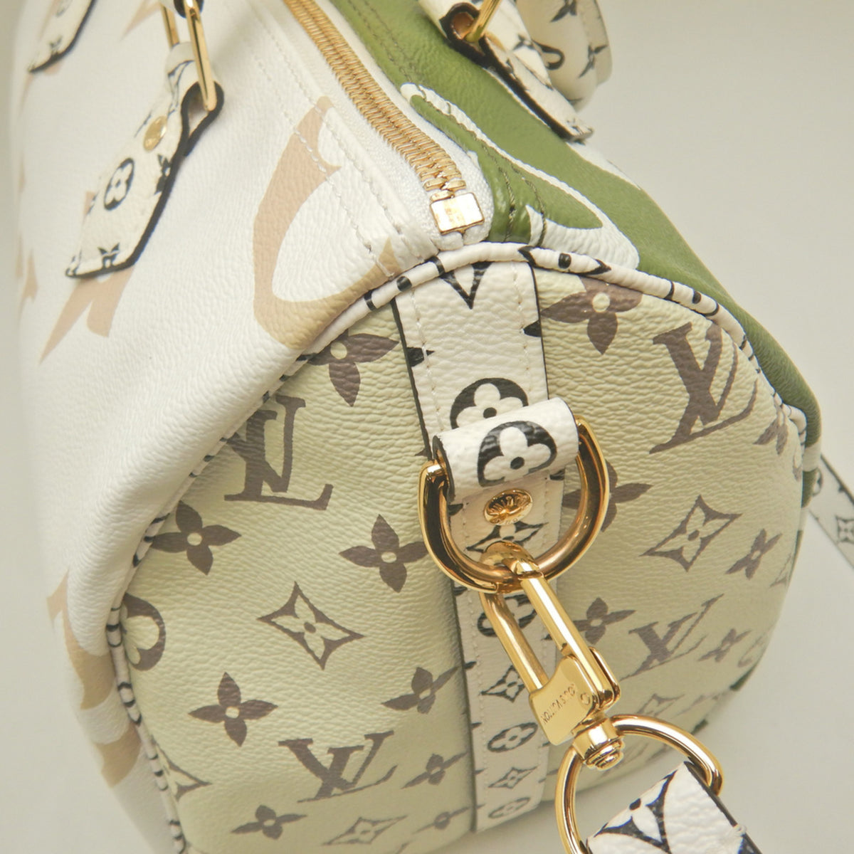 Louis Vuitton Beige Khaki White Coated Canvas Handbag (Pre-Owned)