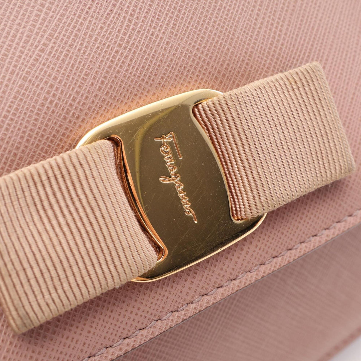Salvatore Ferragamo Pink Leather Handbag Shoulder Bag (Pre-Owned)