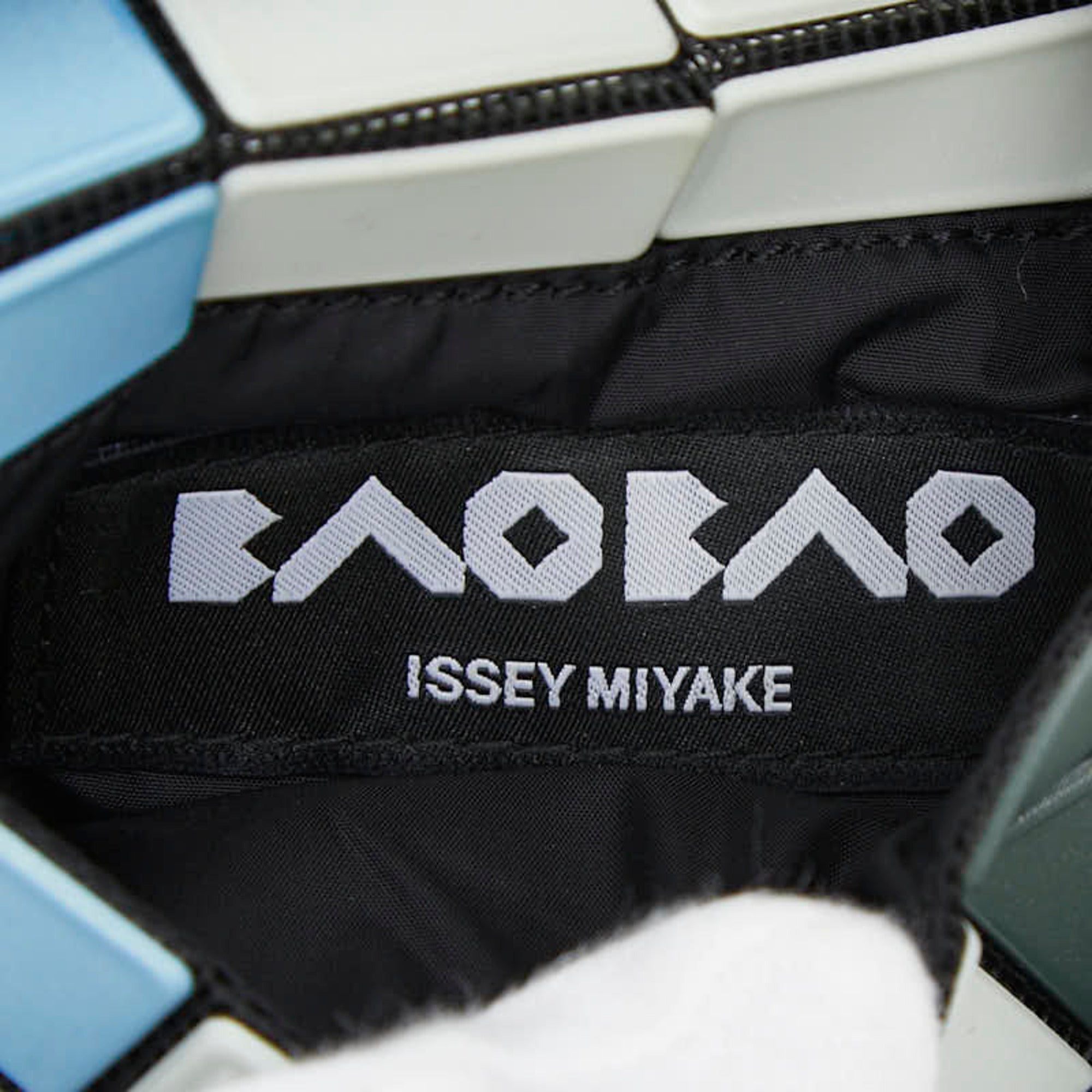 Issey Miyake Blue Gray Polyester Nylon Wallet (Bi-Fold) (Pre-Owned)