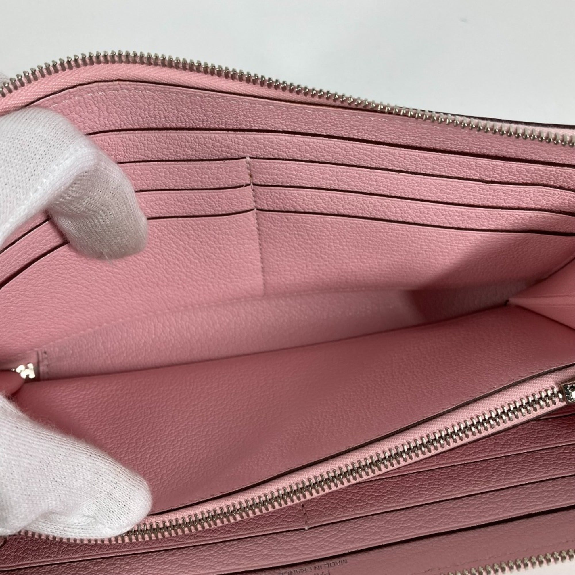 Hermes Pink Swift Leather Long Wallet (Bi-Fold) (Pre-Owned)
