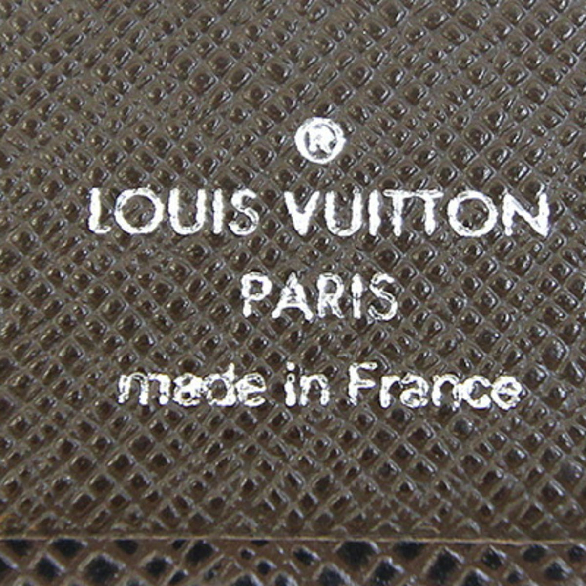 Louis Vuitton Grizzly Taiga Leather Long Bill Wallet (Bi-Fold) (Pre-Owned)